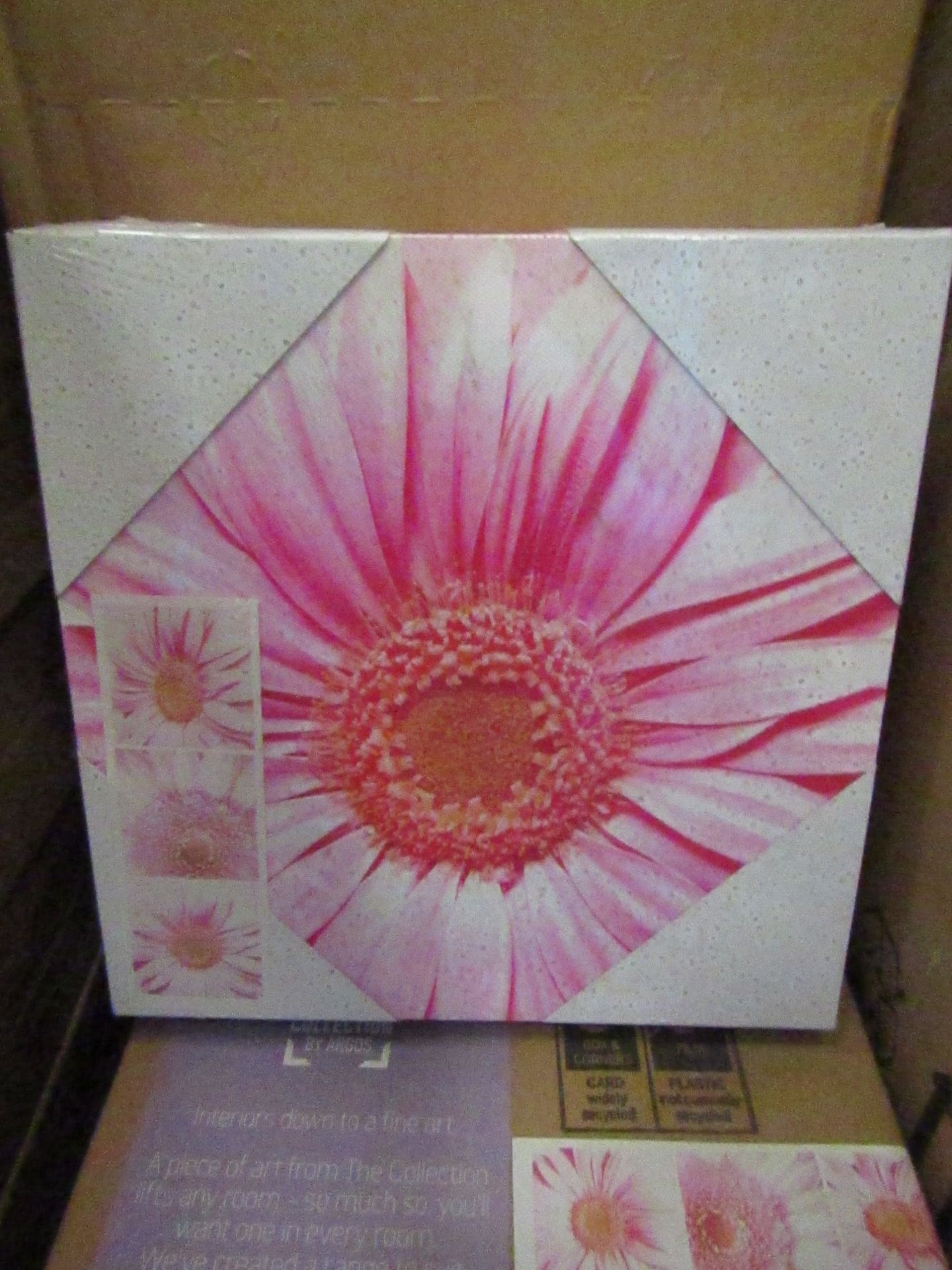 1 x box of 10 sets of 3 "Pink Daisies" Canvases By Arthouse Wall Art size 20cm x 20cm new &