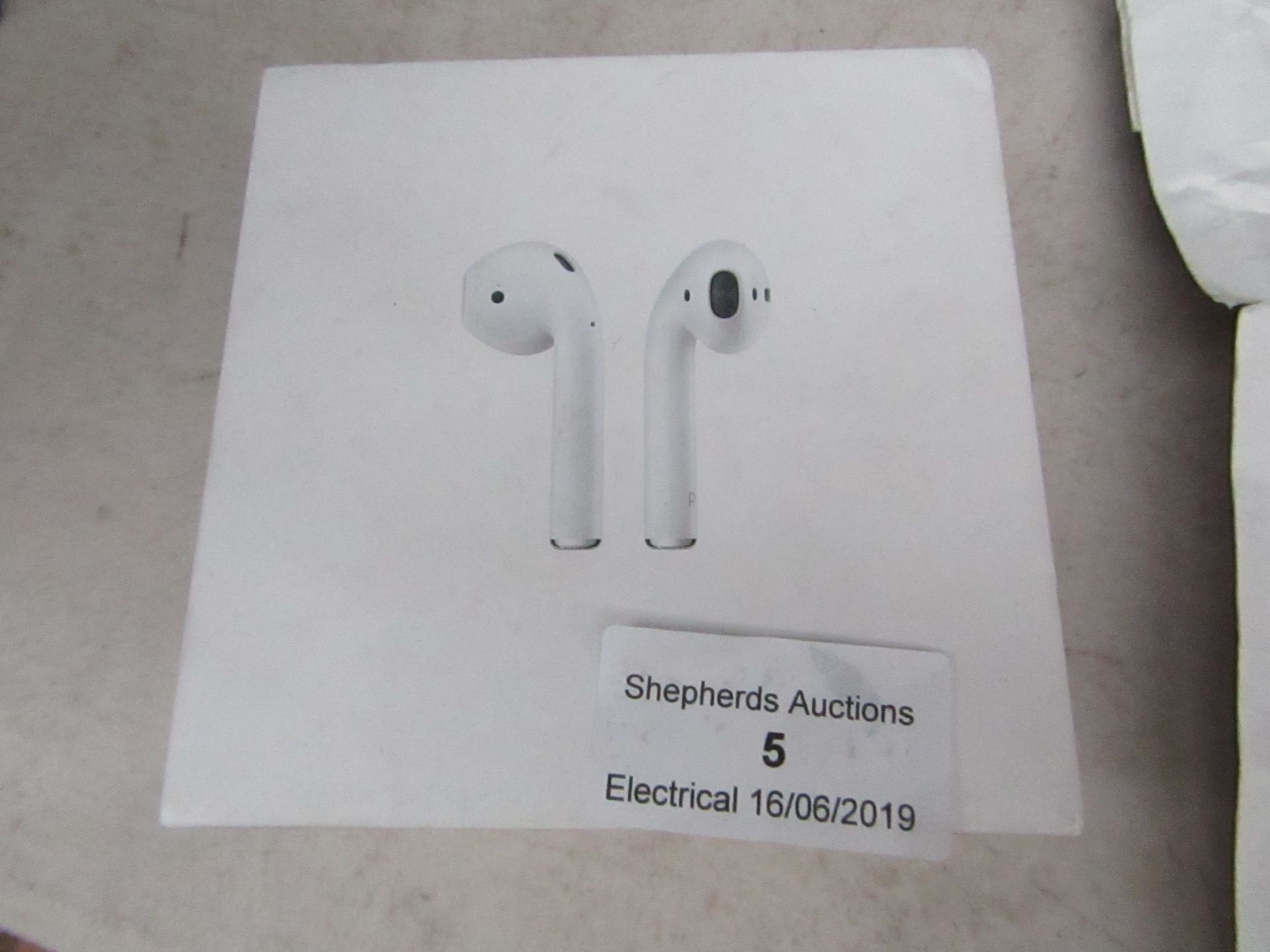 Apple Airpods, no power and boxed.RRP £159.99