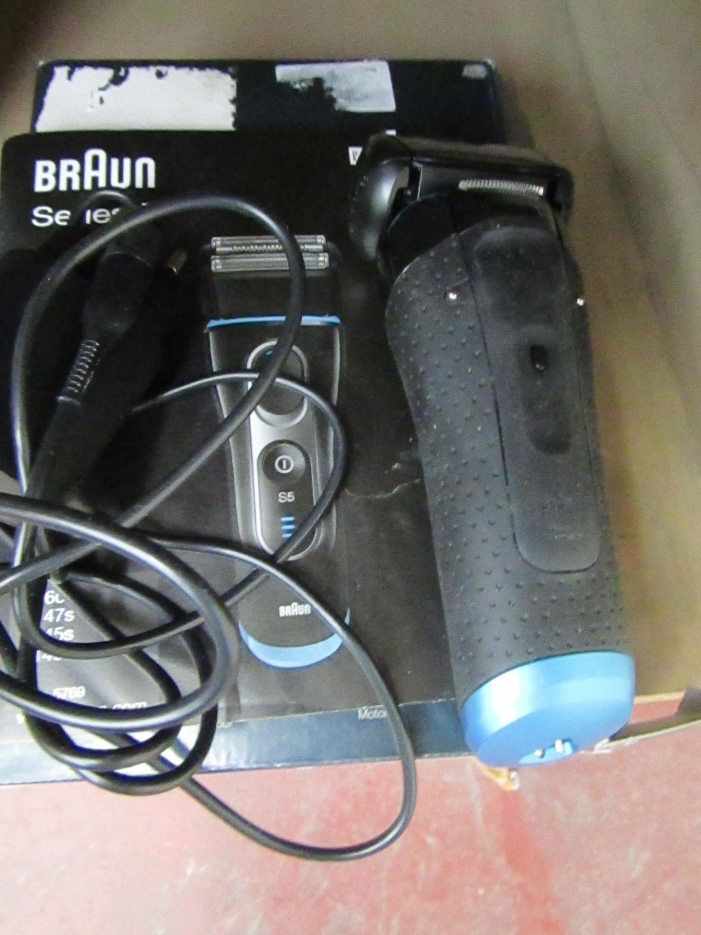 Braun Series 5 beard trimmer, untested and boxed.