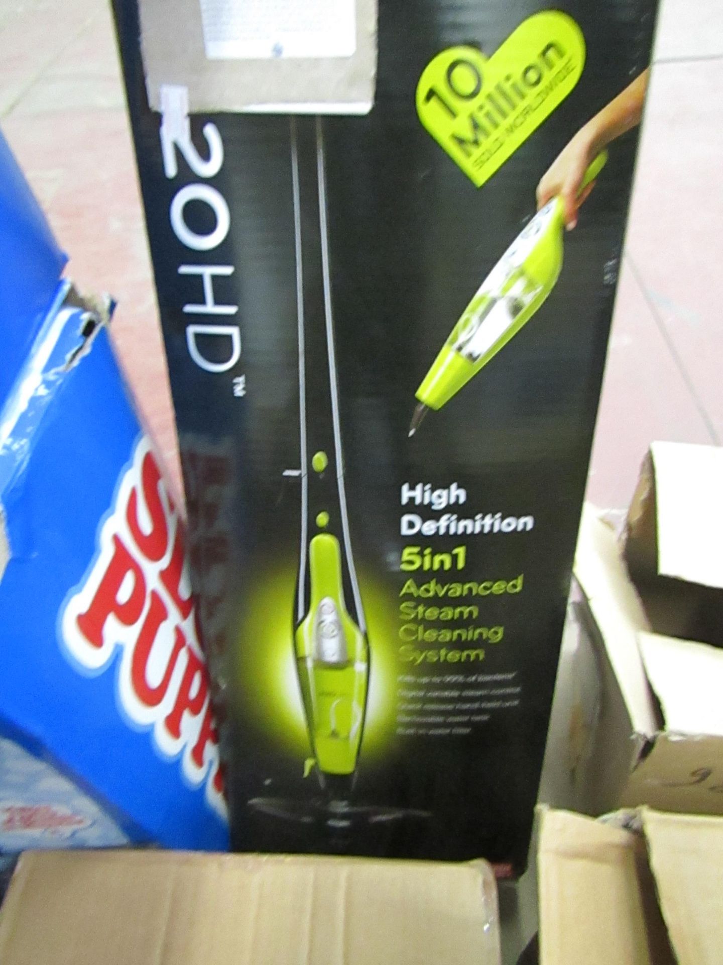 Thane H20 HD steam mop, powers on and boxed.