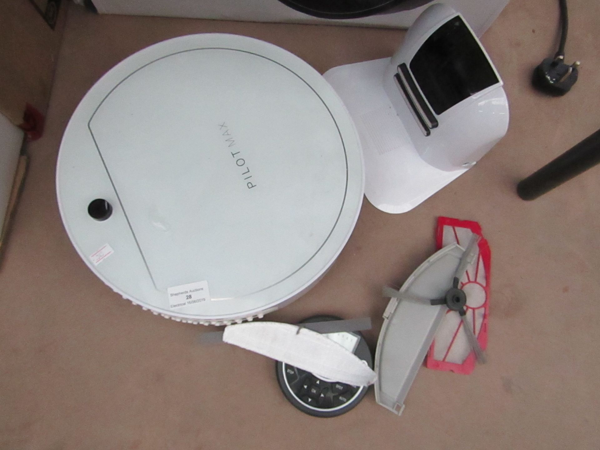 Pilot Max all surface robo vac, untested due to no charge.