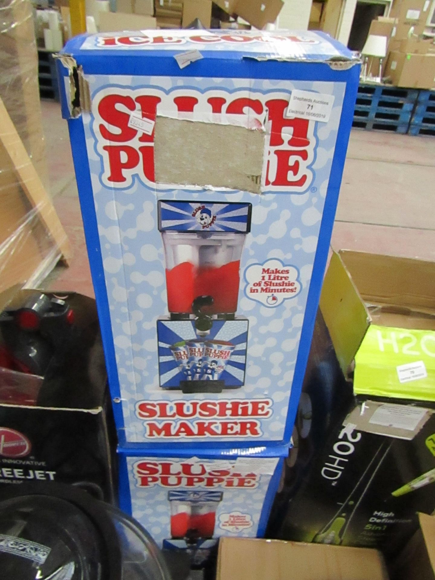 Slush puppie slushie maker, tested working and boxed.