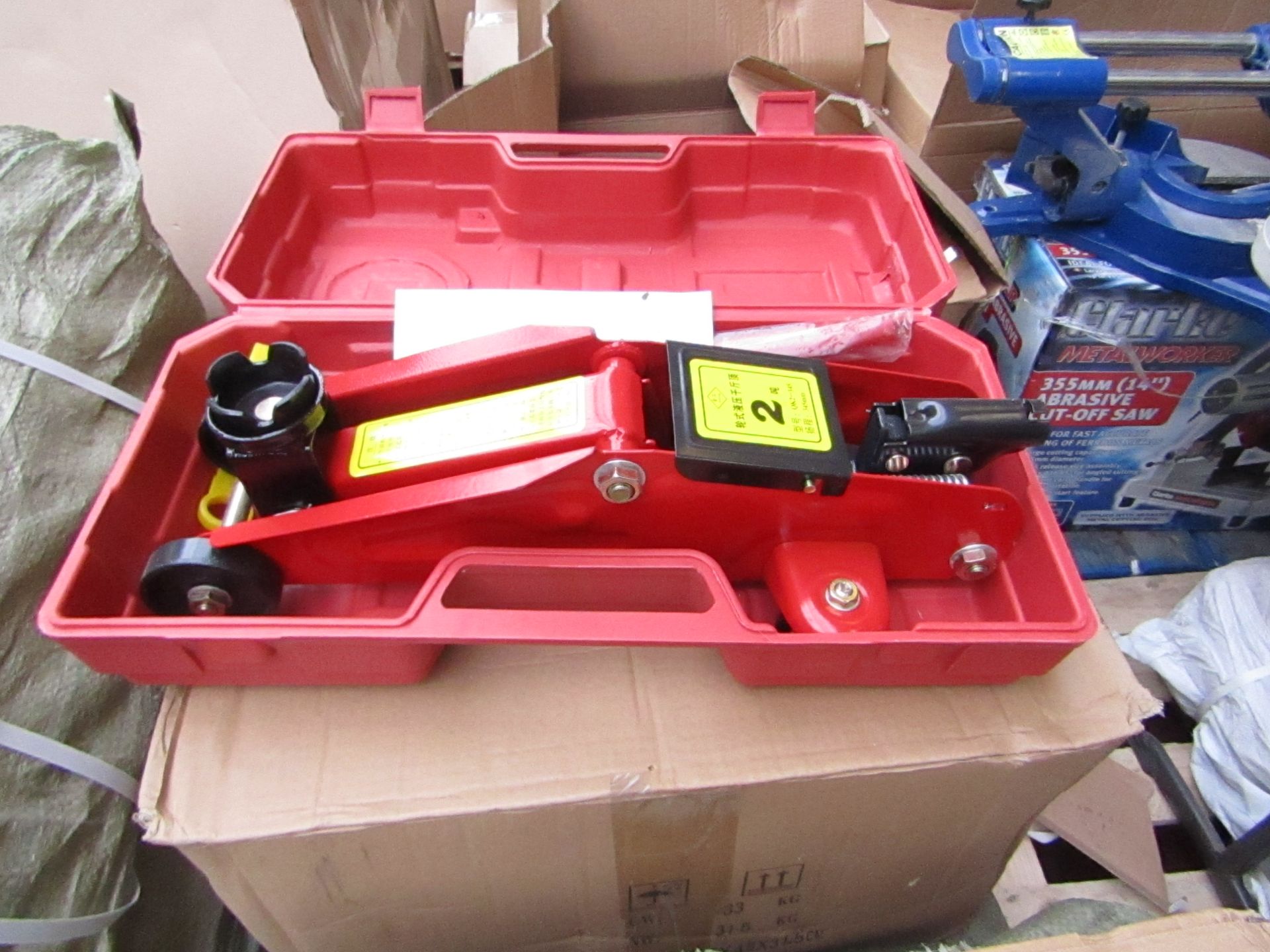 2 Tonne Hydraulic Trolley Jack, new in carry case