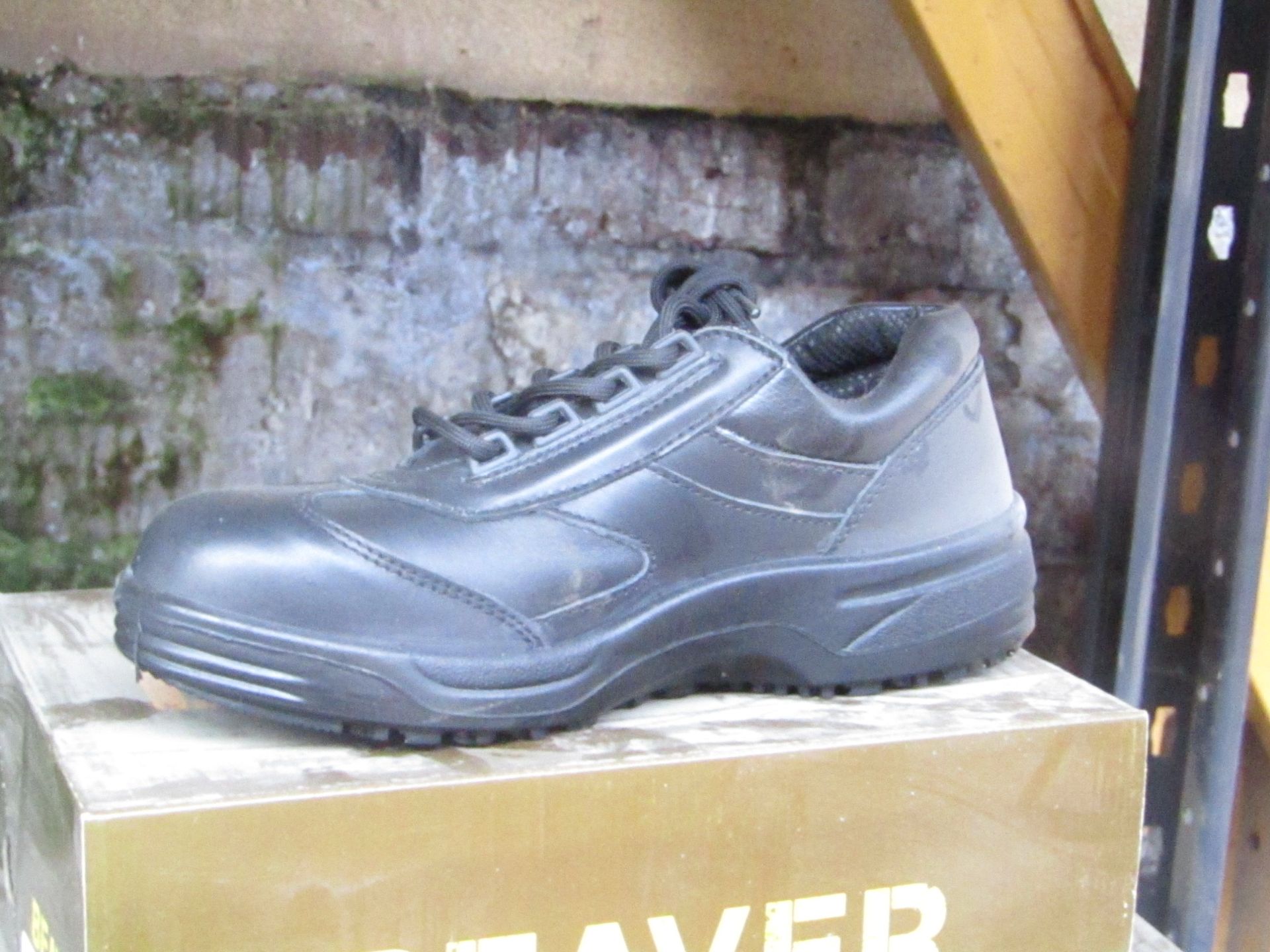 Beaver Steel Toe Cap safety Trainer Shoes, new size 5 RRP £23.99