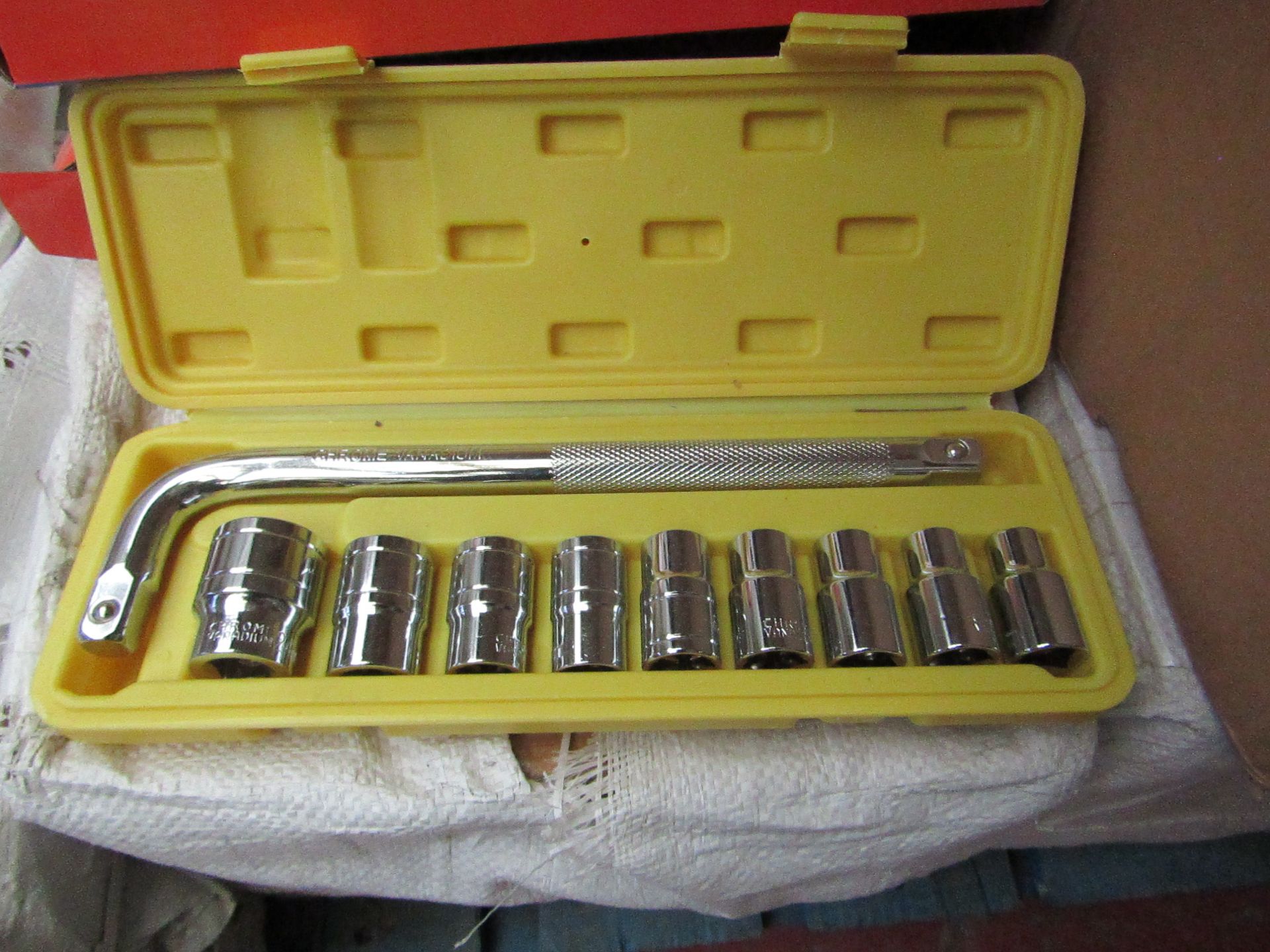 mlg 10 pcs chrome wrench and socket set,new in case