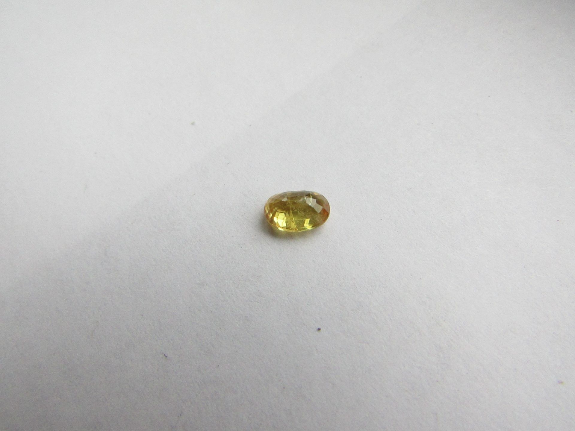 This stunning Golden yellow Sapphire origin Madagascar - Gemstone type: Unheated Yellow Sapphire -