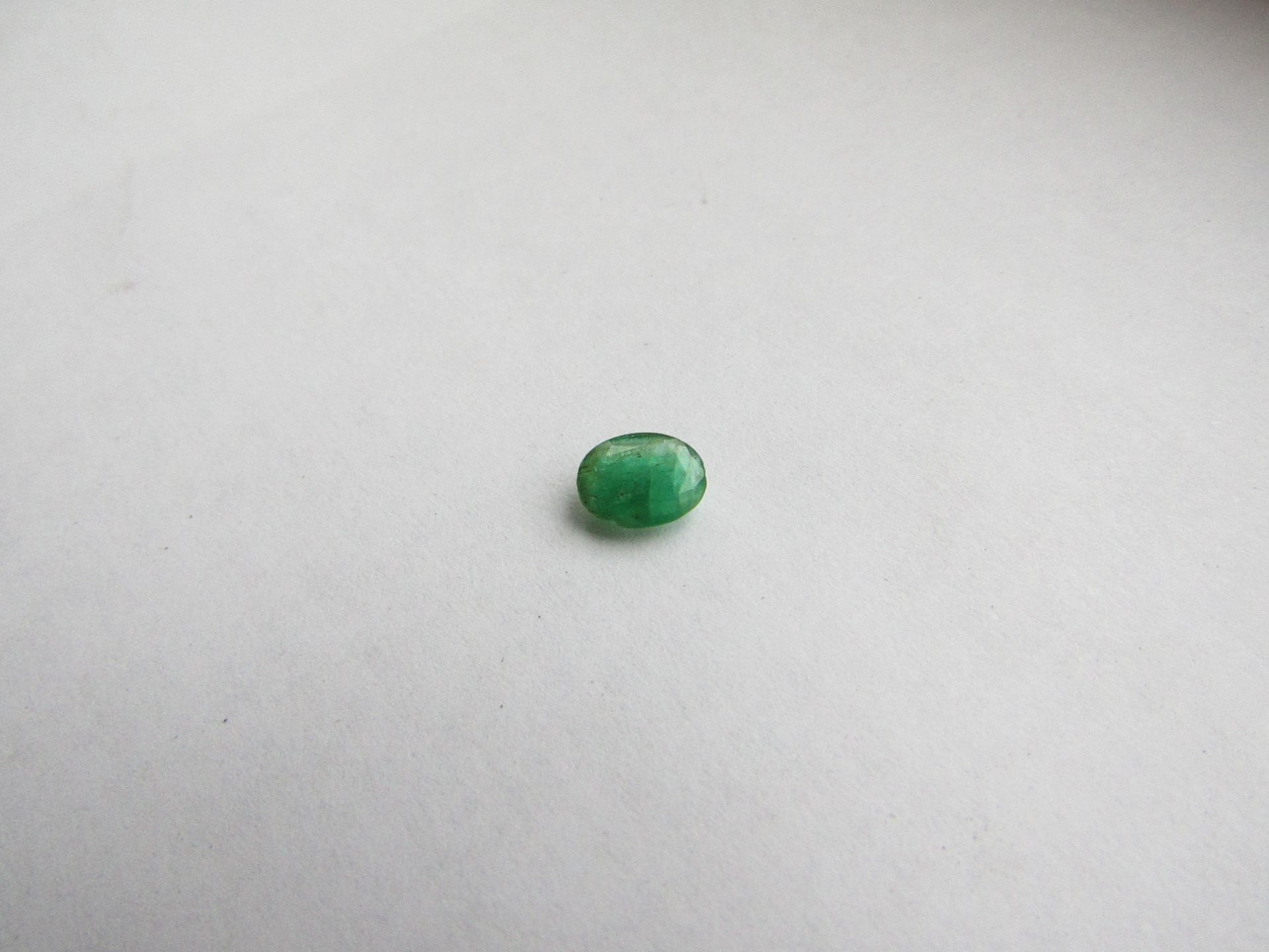 Natural Emerald 0.80 Carat Average retail value Gemstone type:ÿEmerald Weight:ÿ0.80 cts. Color: