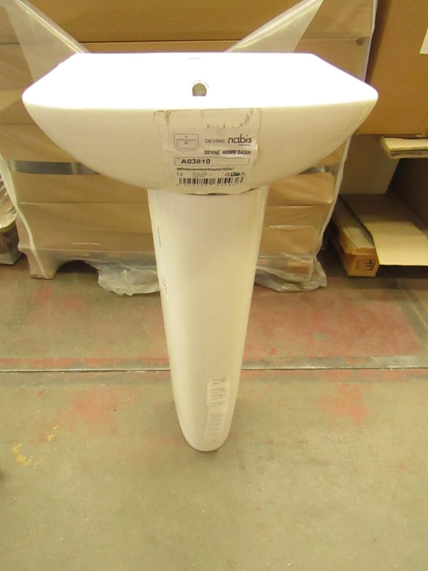 Nabis Devine 400mm 1TH basin with full pedestal, both new.