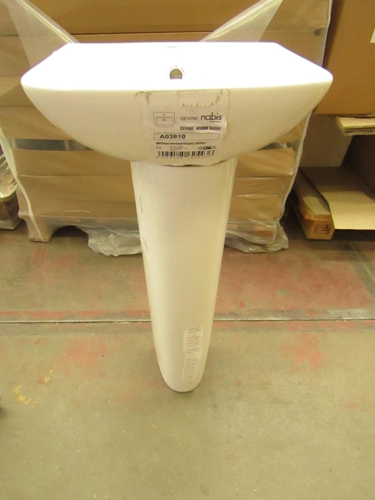 Nabis Devine 400mm 1TH basin with full pedestal, both new.