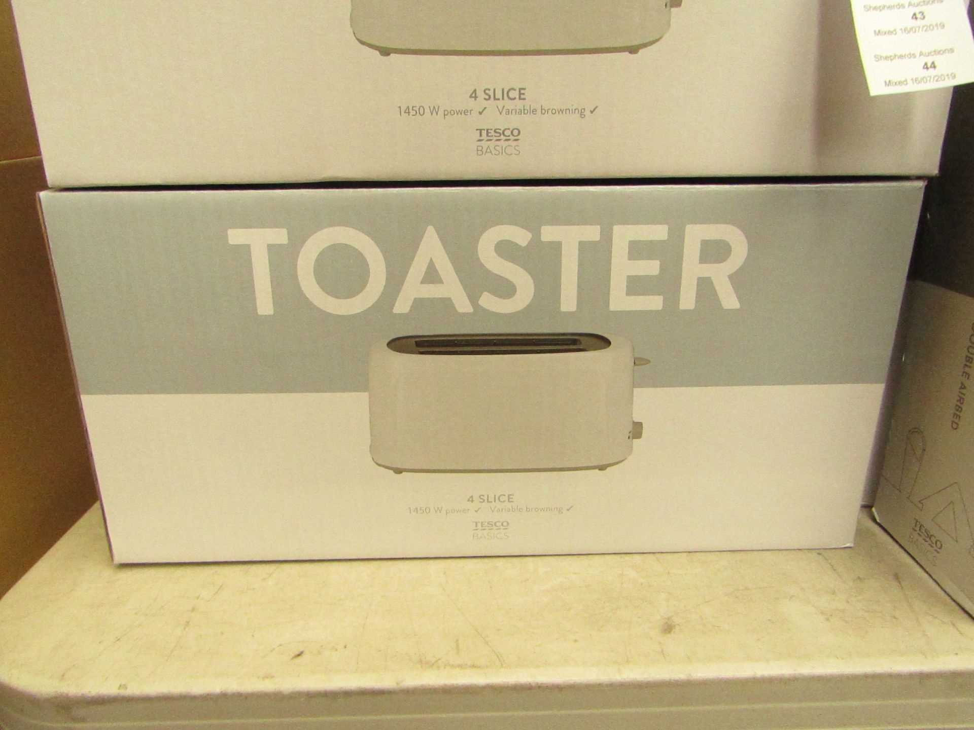 Tesco 4 Slice toaster,1450w,variable browning,new in box