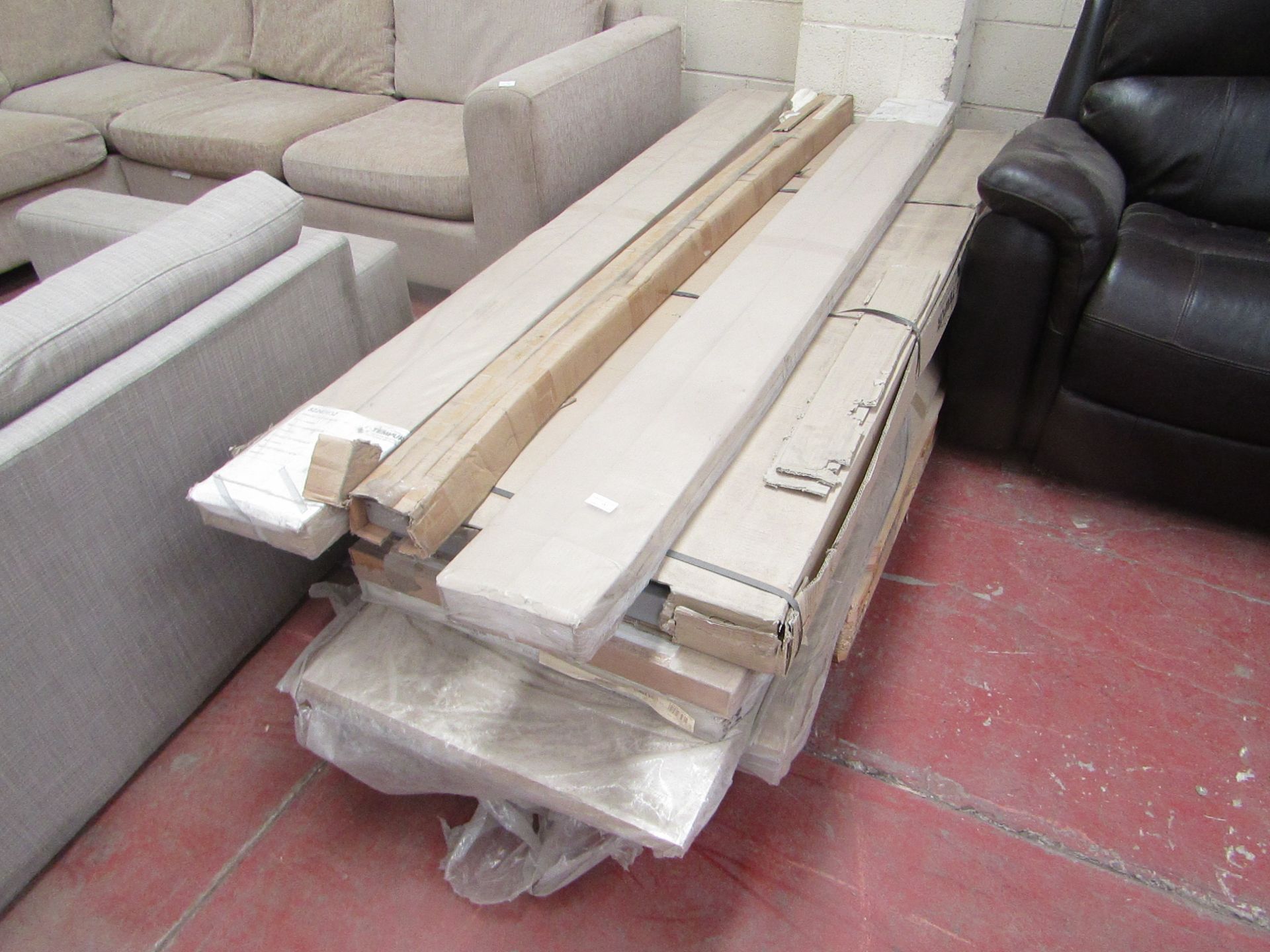 Tempur Day bed frame, comes in 8 boxes, unchecked but most still seems to be factory sealed