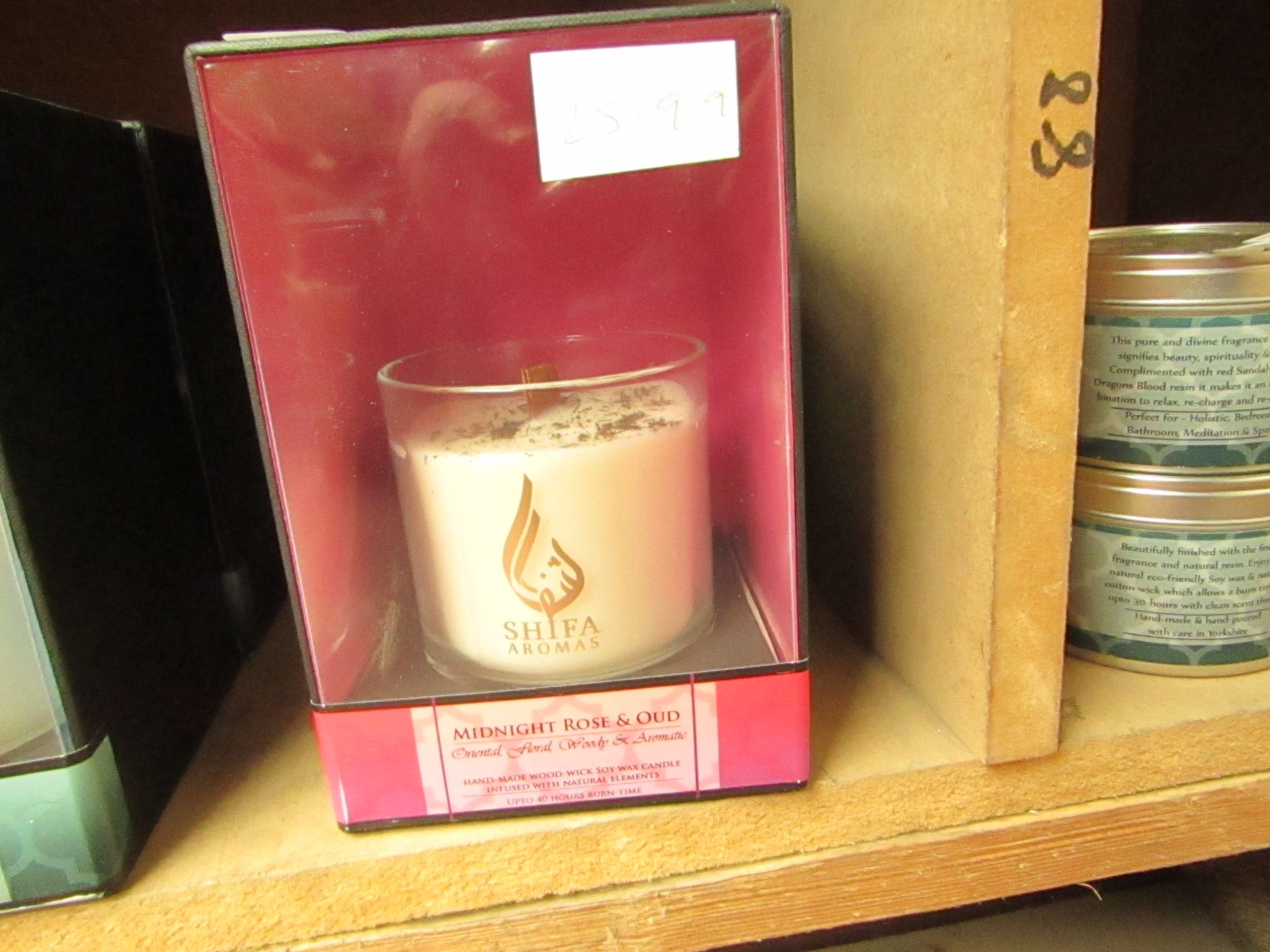 Shifa Aromas Midnight rose and Oud candle in presentation box, 40 hours burn time, RRP £15