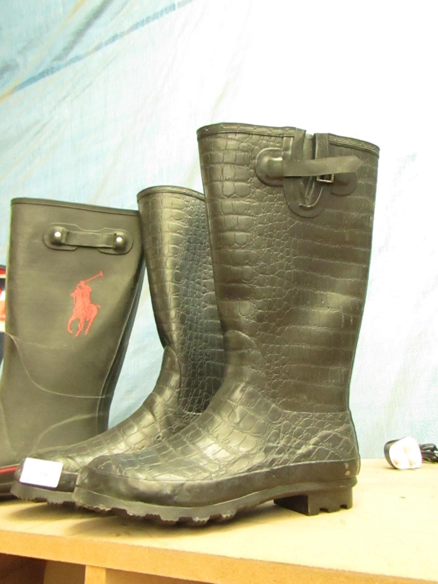 Size 11 snake skin style wellies,unused