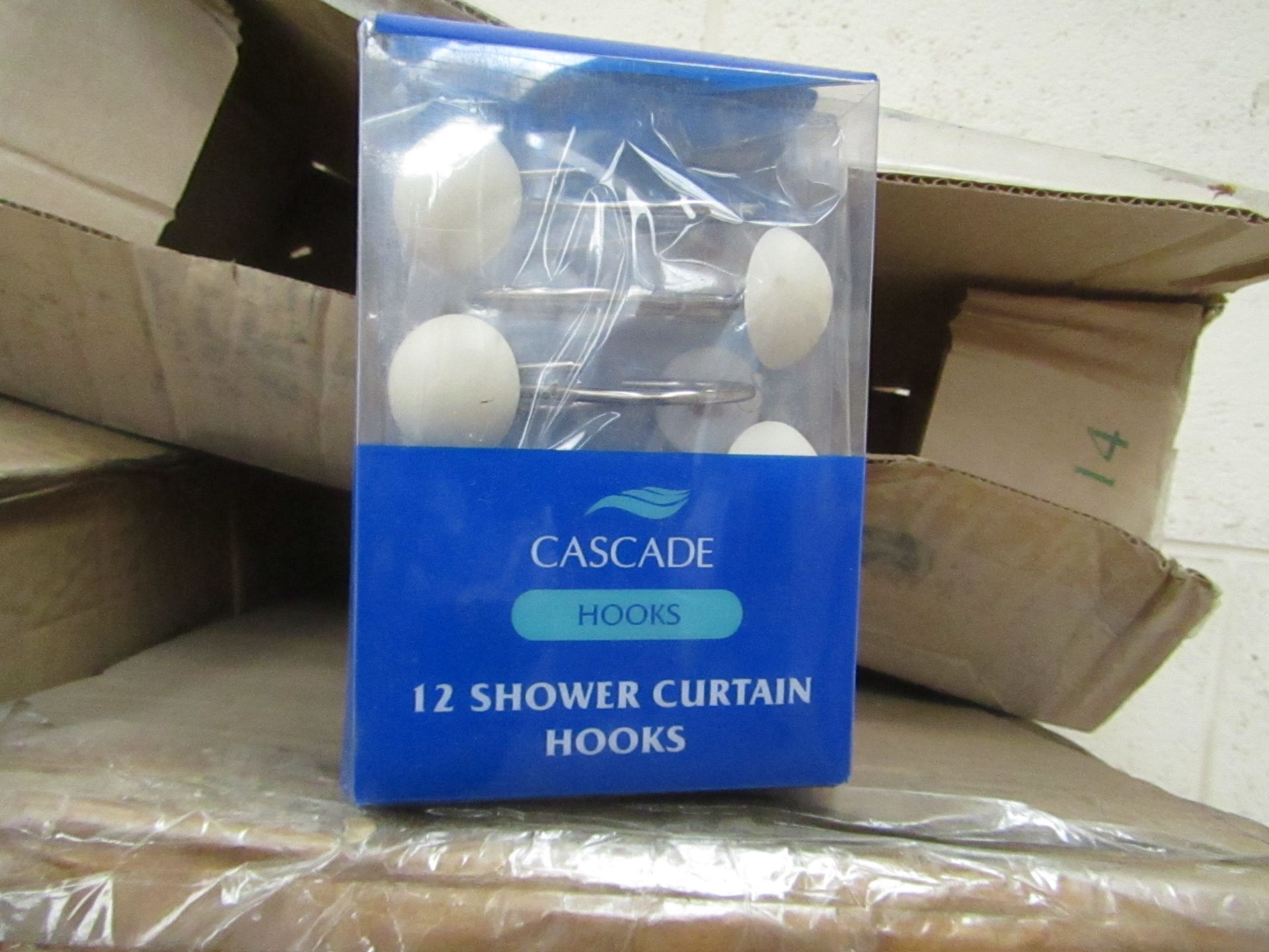 box of approx 72 packs of Cascade shower cutain hooks, colour may vary from the picture
