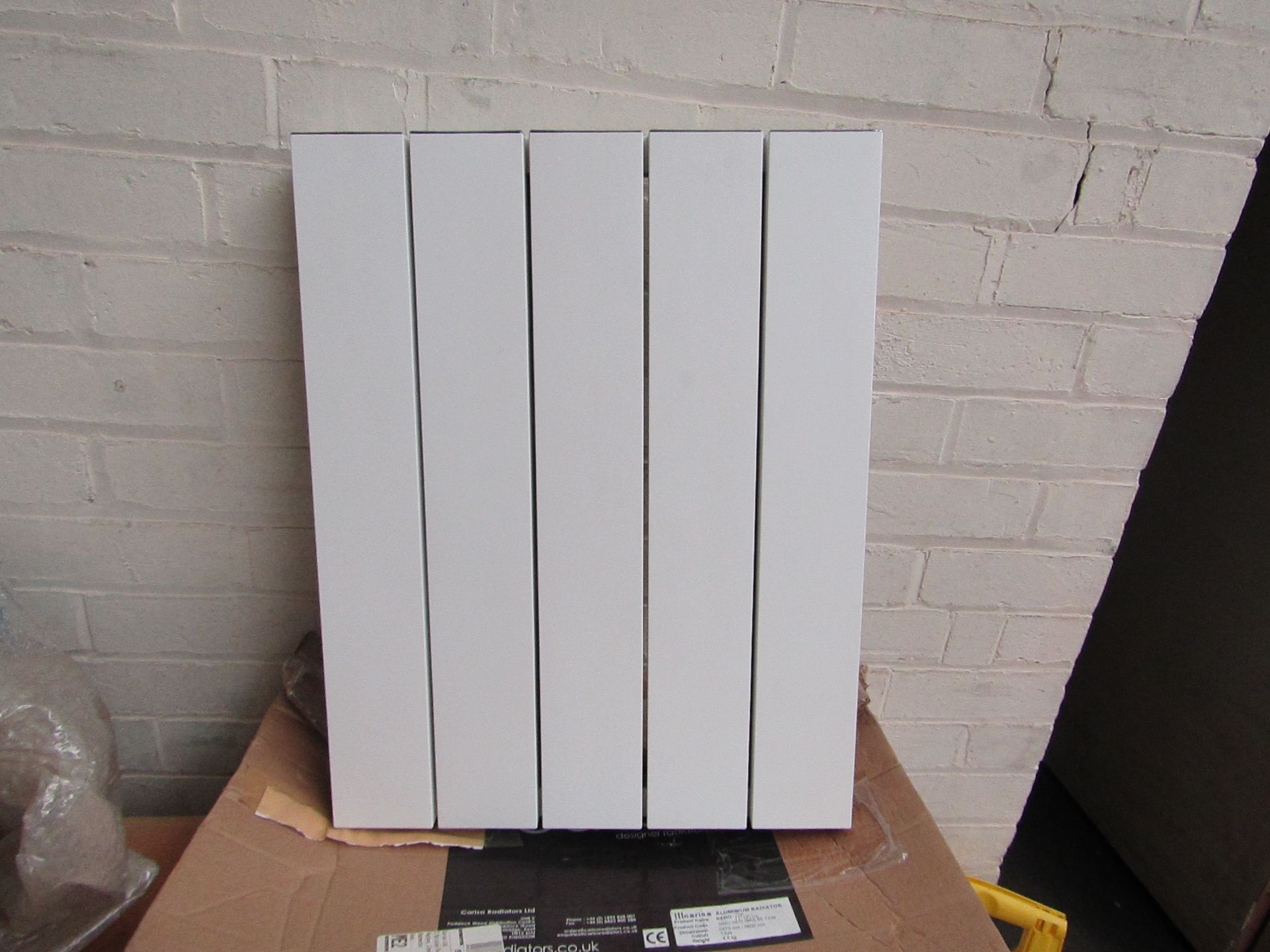 Reina, Aluminium Radiator, 470mm x 600mm - White, new and Boxed