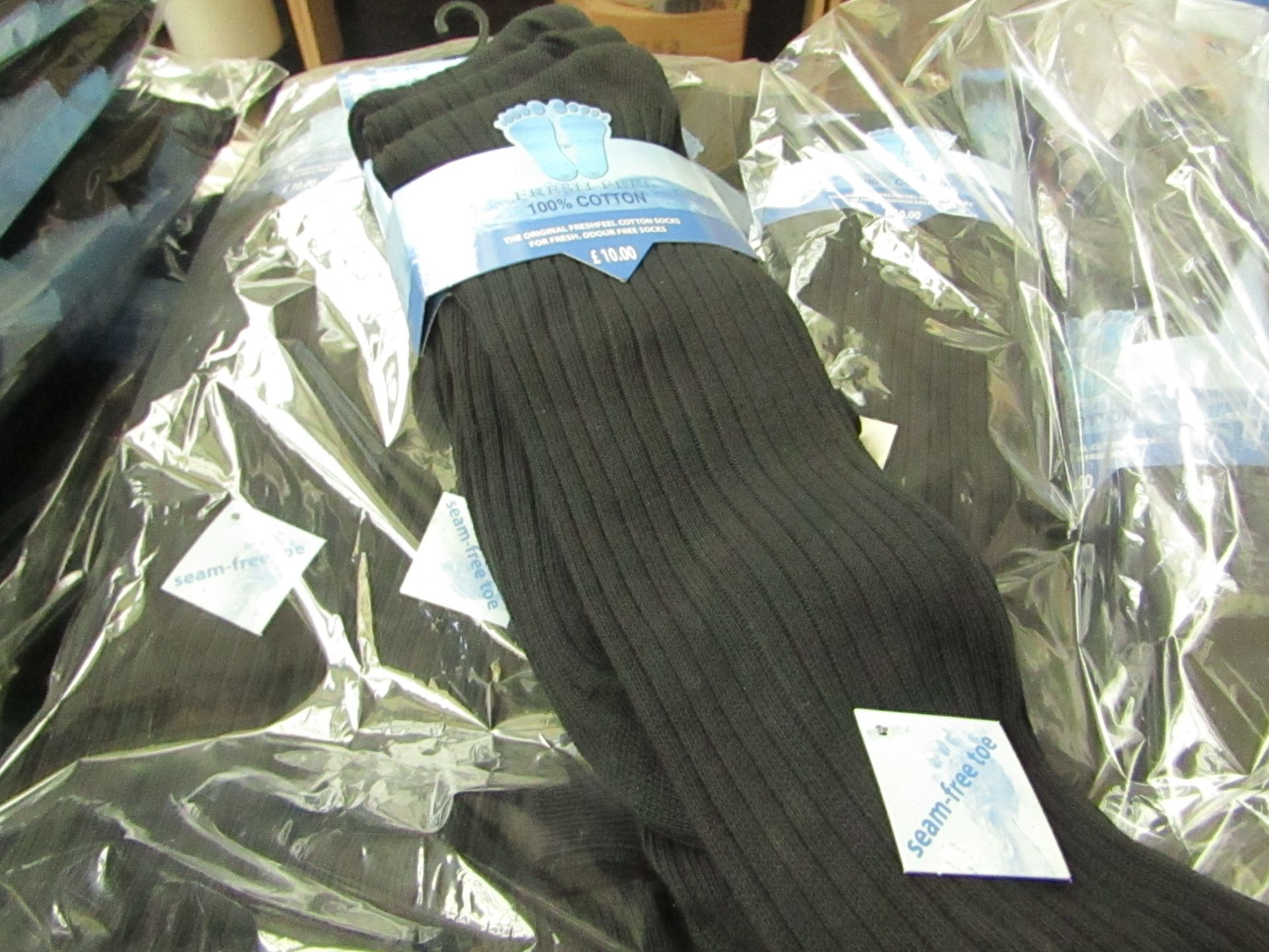 12 x pairs of 100% Cotton Rich Seam Free Socks size 6/11 new & packaged