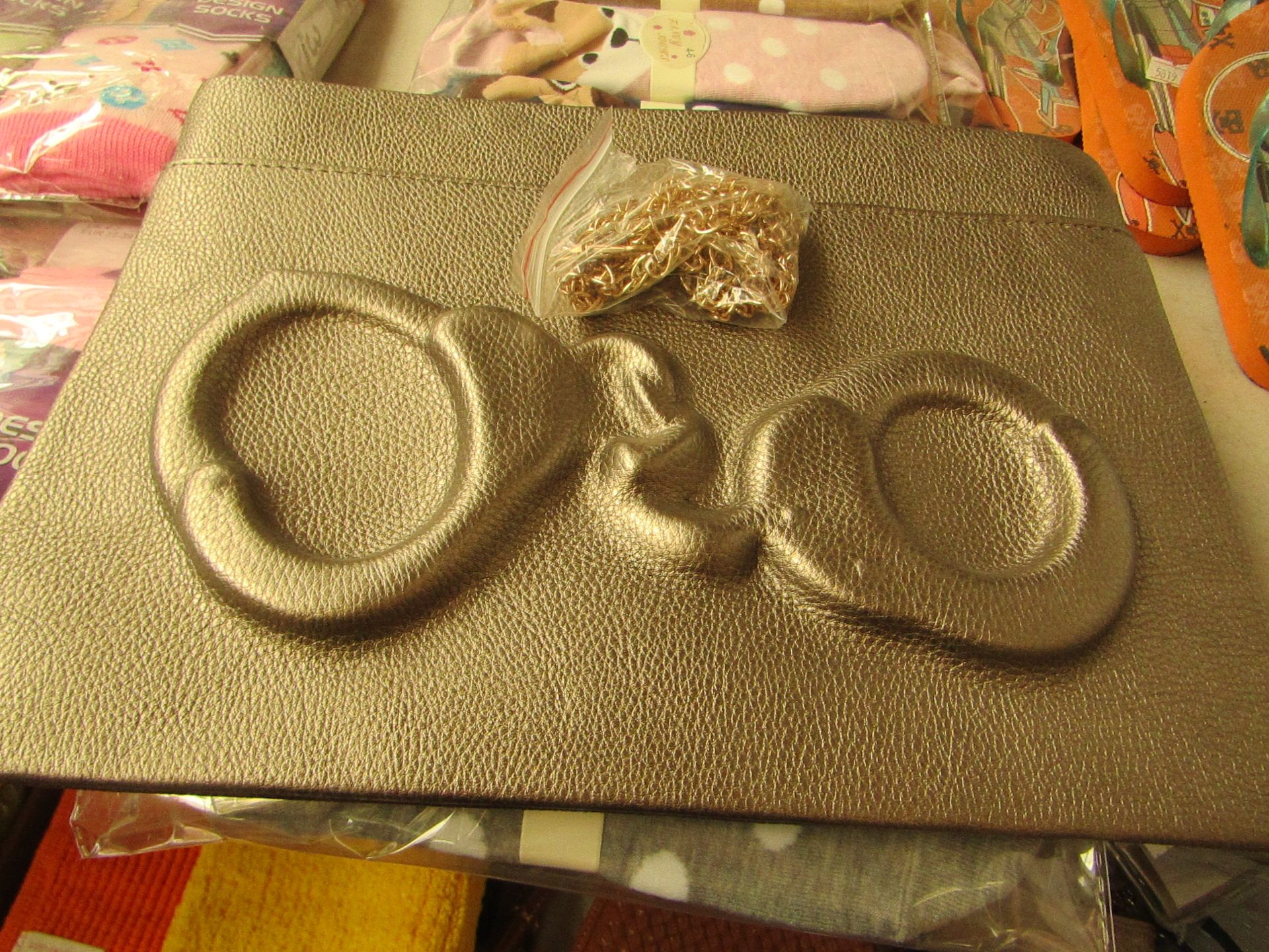 Ladies Large Handbag new & packaged (see image for design)