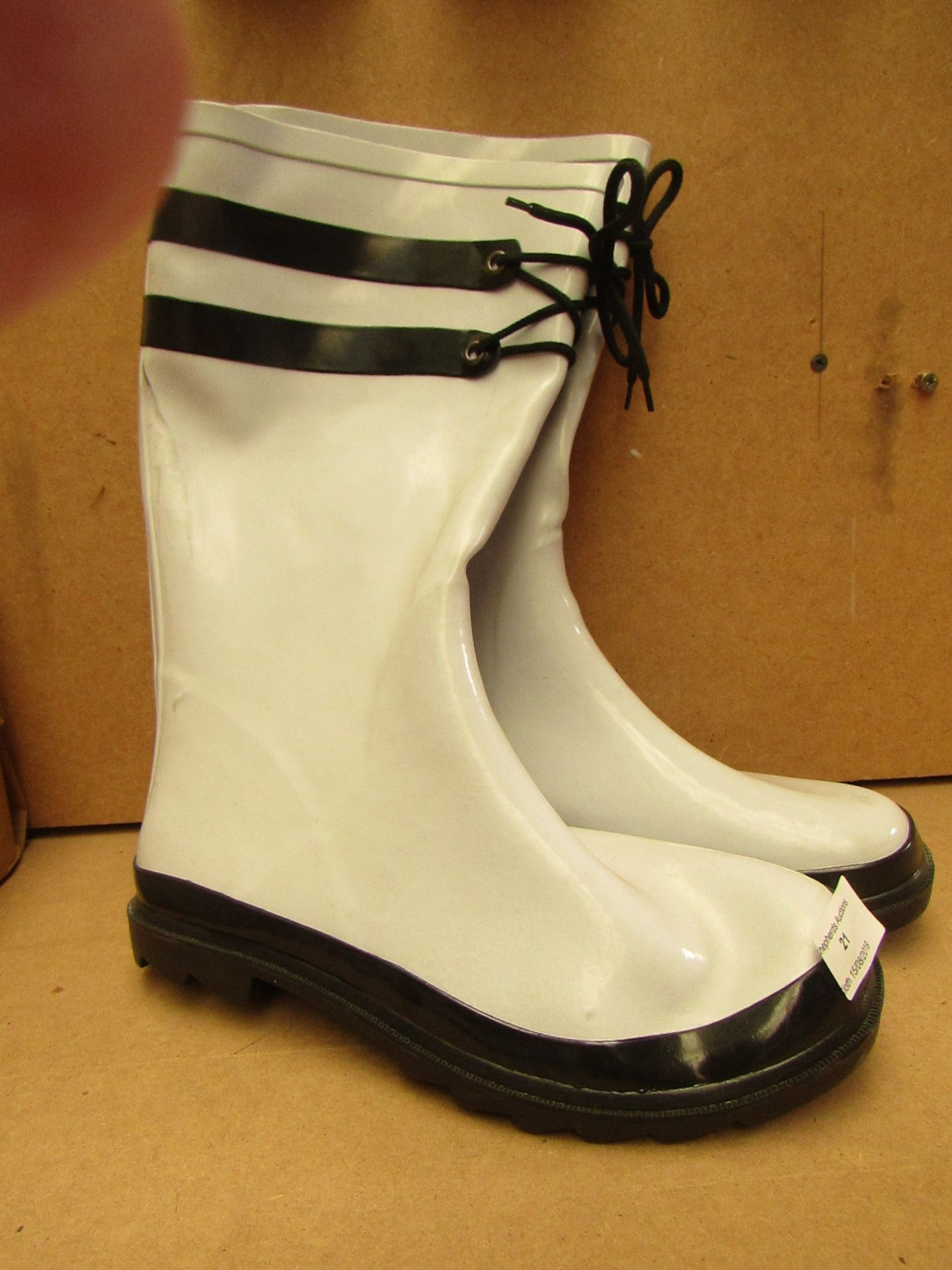 White & Black Wellington Boots size 41 new