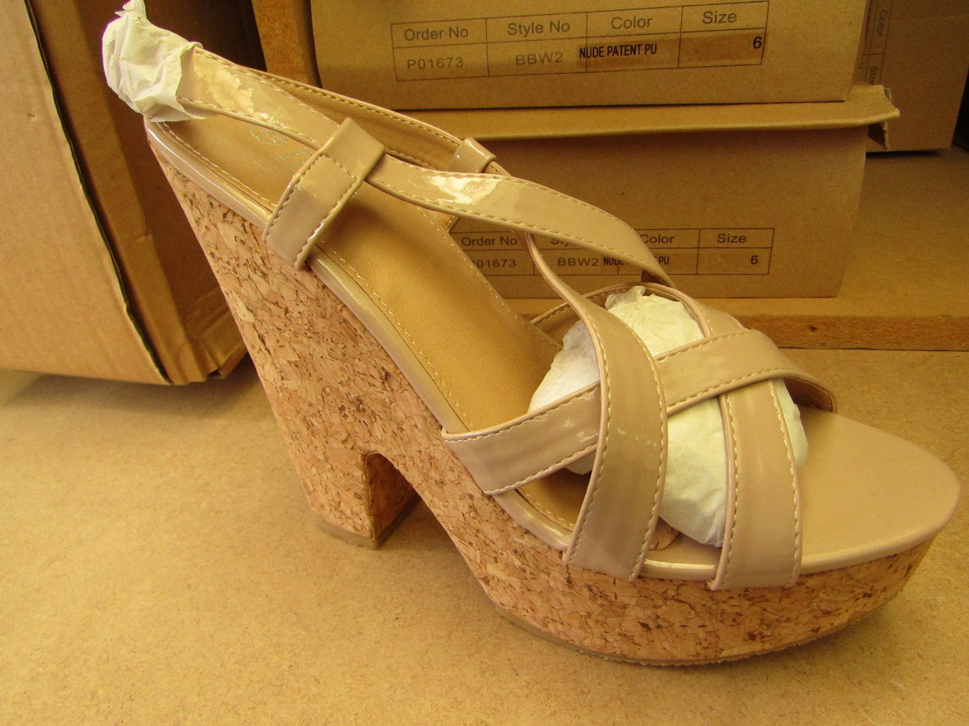 Truffle Nude Patent Platform Shoes size 6 new & boxed