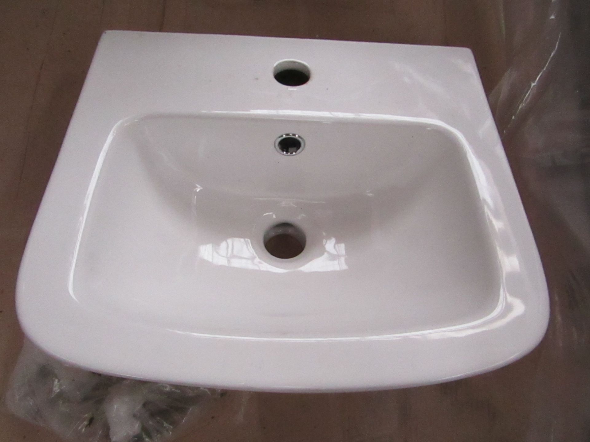 Nabis Devine 400mm cloakroom basin, new