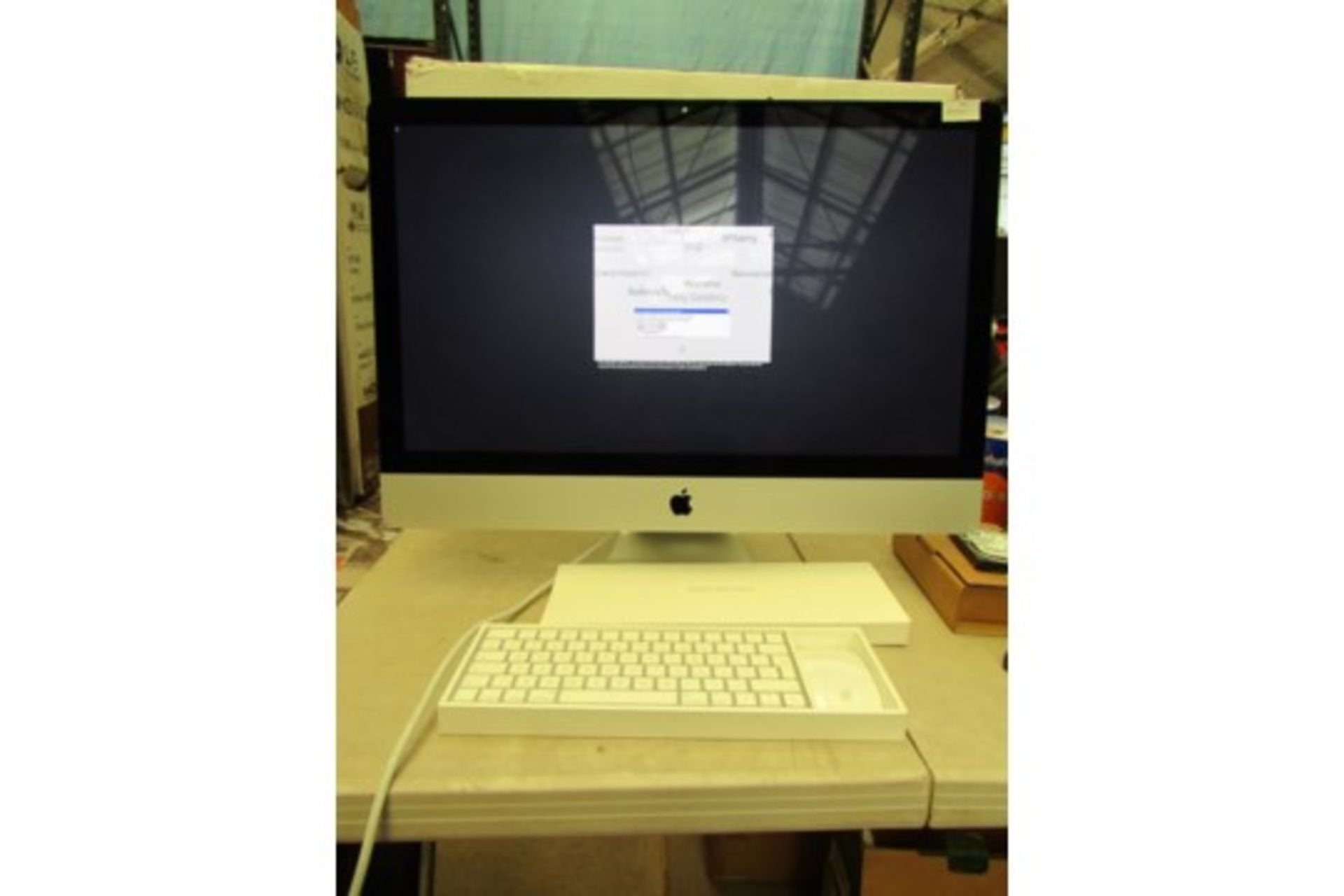 Apple iMac - 27" 5K resolution - Core i5 3.2 GHz - 8 GB RAM - 1 TB HDD - NVIDIA GeForce GTX