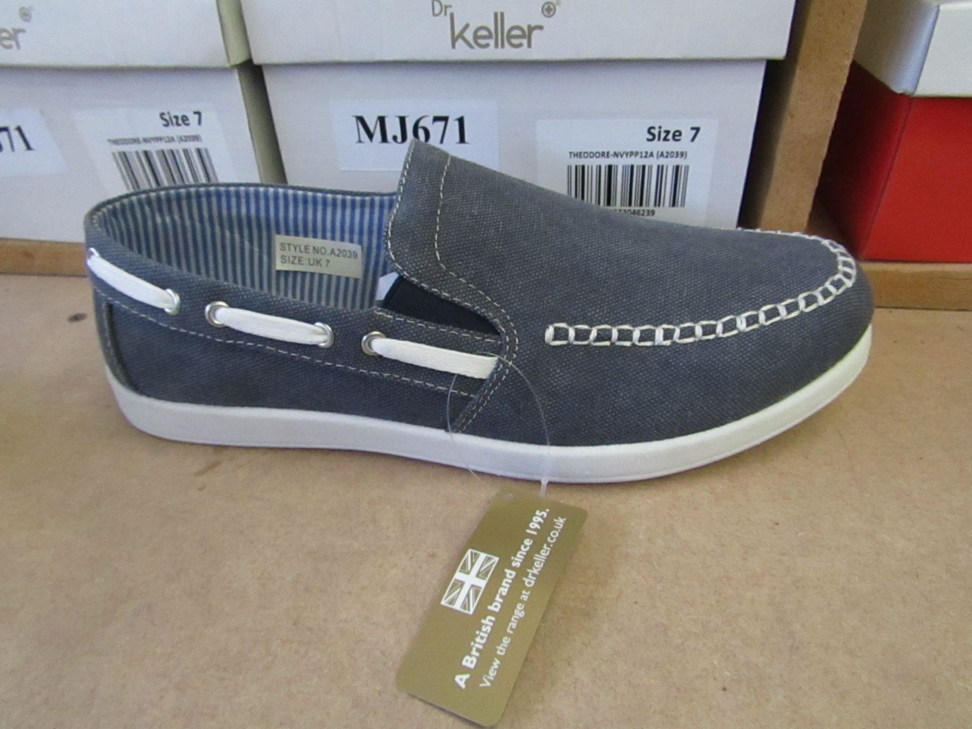DR Keller Navy Boot Shoes, new and boxed, Size UK 7