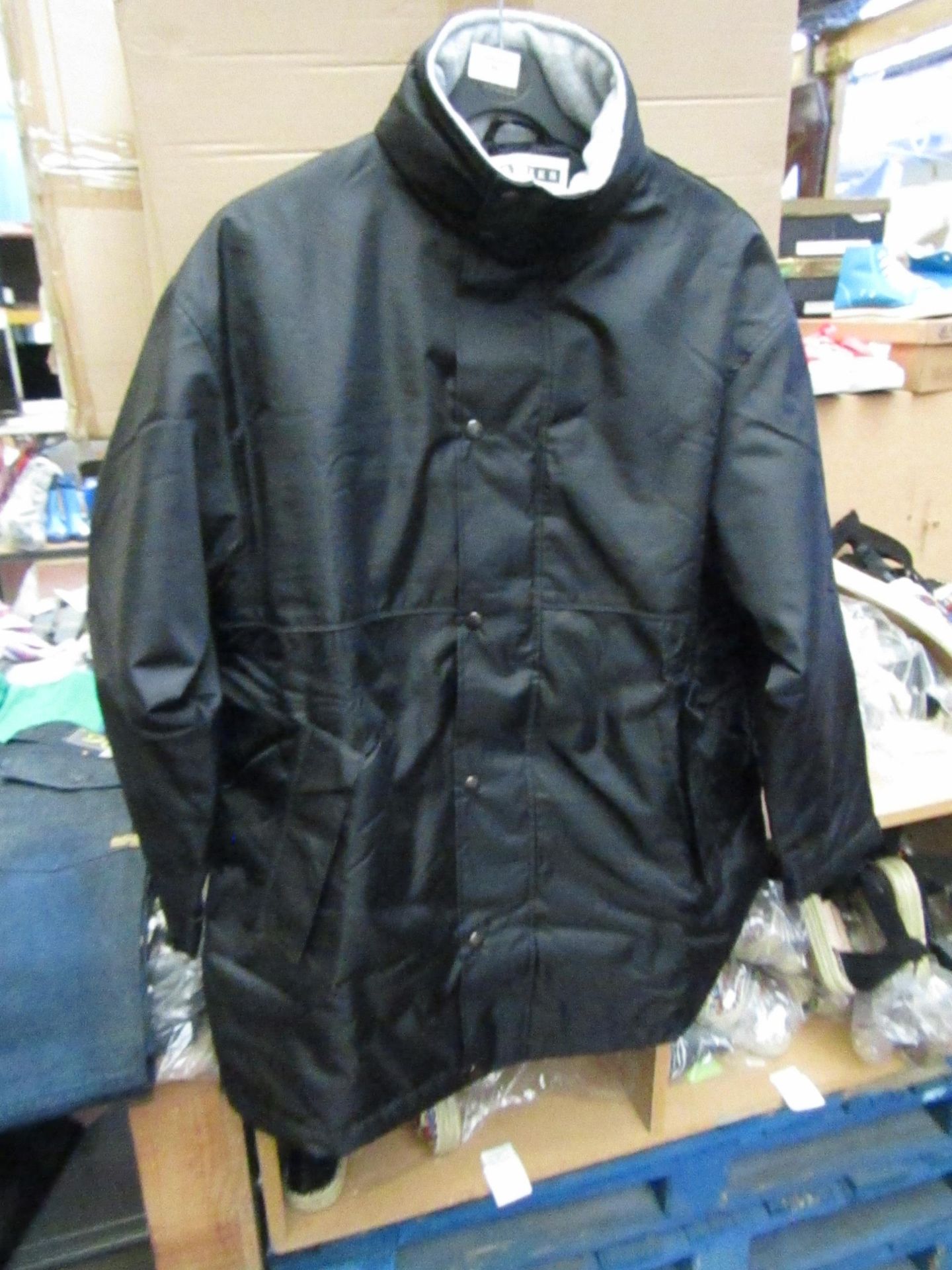 Mens Outdoor Jacket Size S, New with Tags