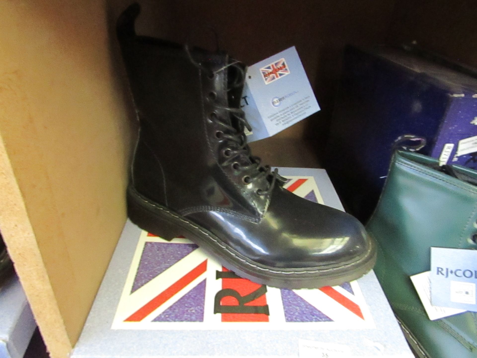 RJ Cole Boots new and boxed, Size EU38, RRP Circa £39.99