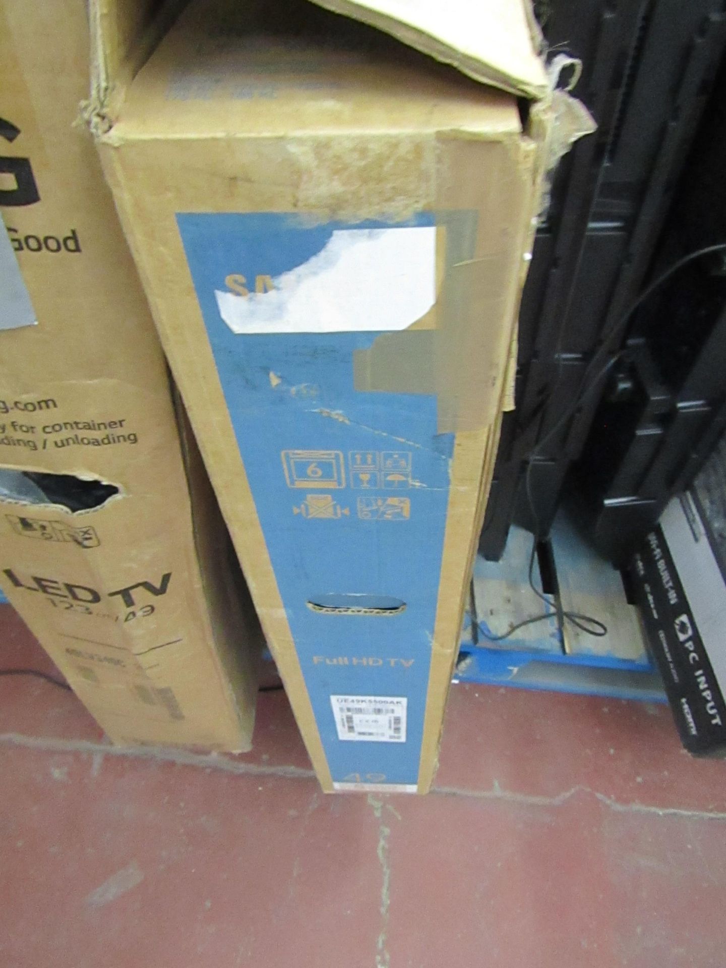 Samsung 49" smashed screen TV, boxed, please read lot 0