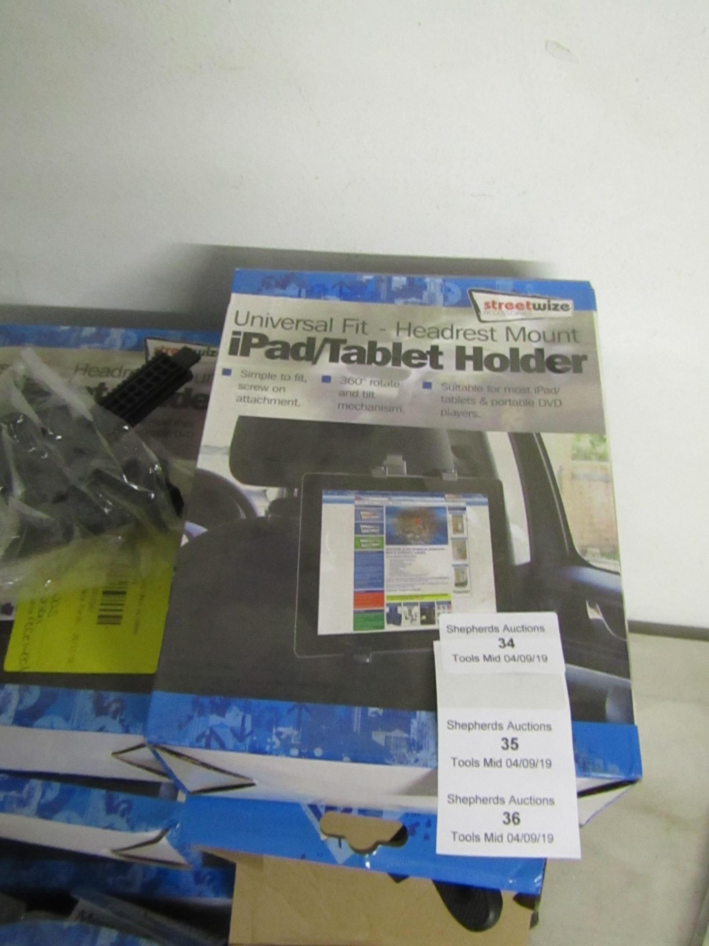 2x Streetwize universal tablet/iPad holder, both unchecked and boxed.