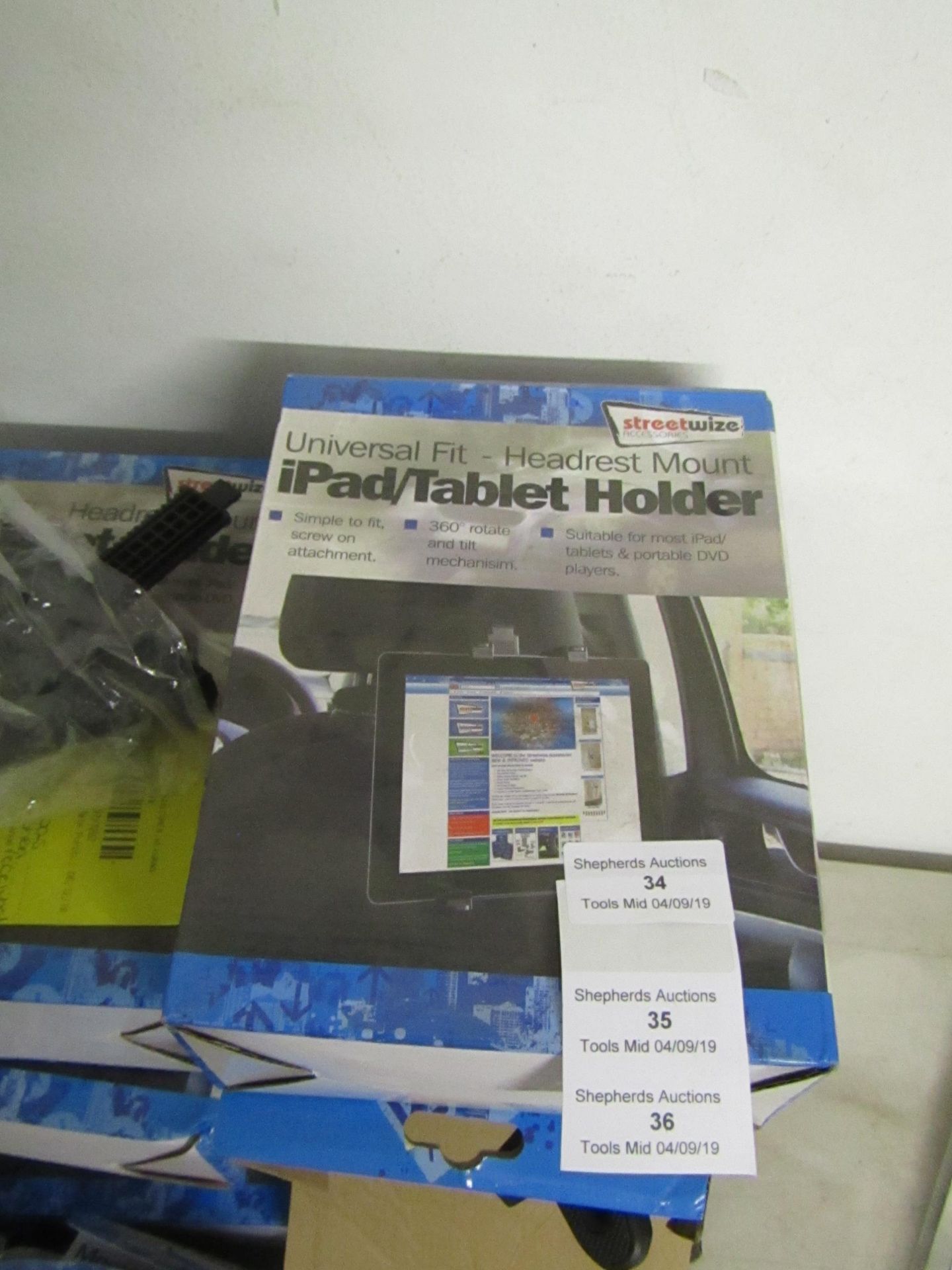 2x Streetwize universal tablet/iPad holder, both unchecked and boxed.