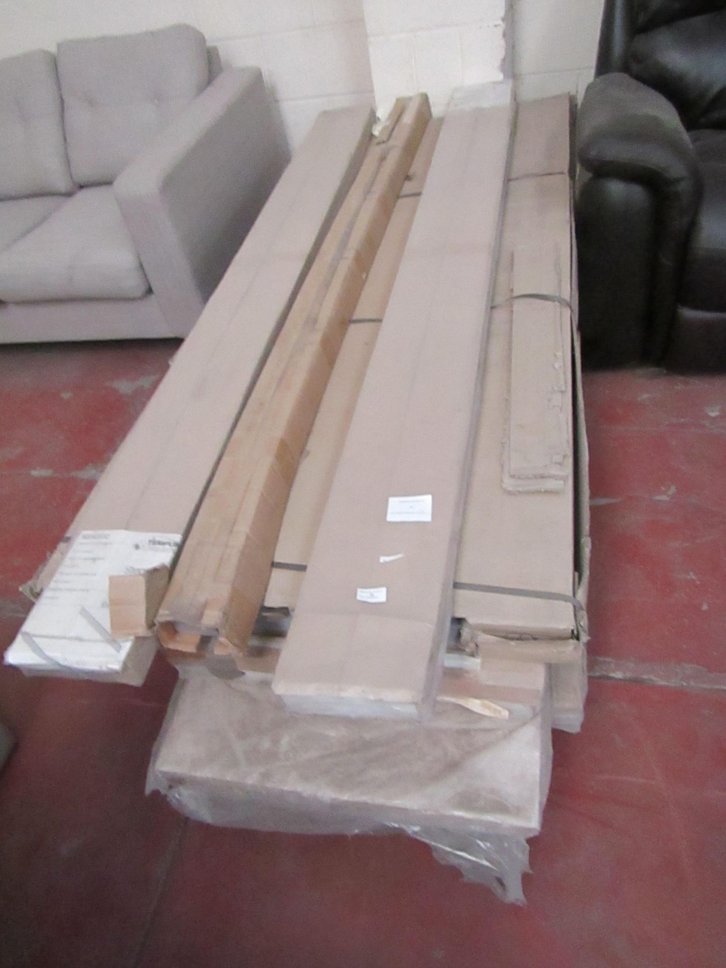 Tempur Day bed frame, comes in 8 boxes, unchecked but most still seems to be factory sealed