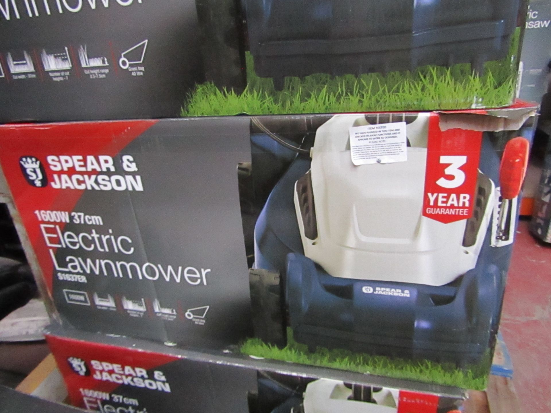 Spear and Jackson 1600w Electric Lawn Mower, Tested working and boxed, RRP œ110