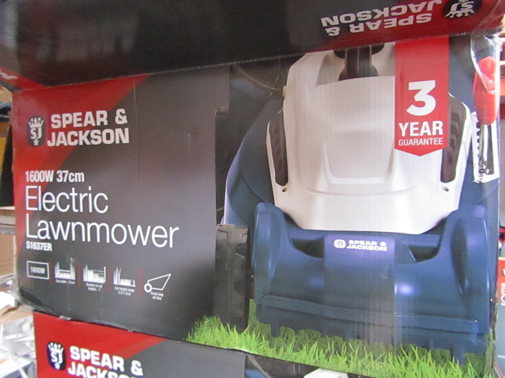 Spear and Jackson 1600w Electric Lawn Mower, Tested working and boxed, RRP œ110