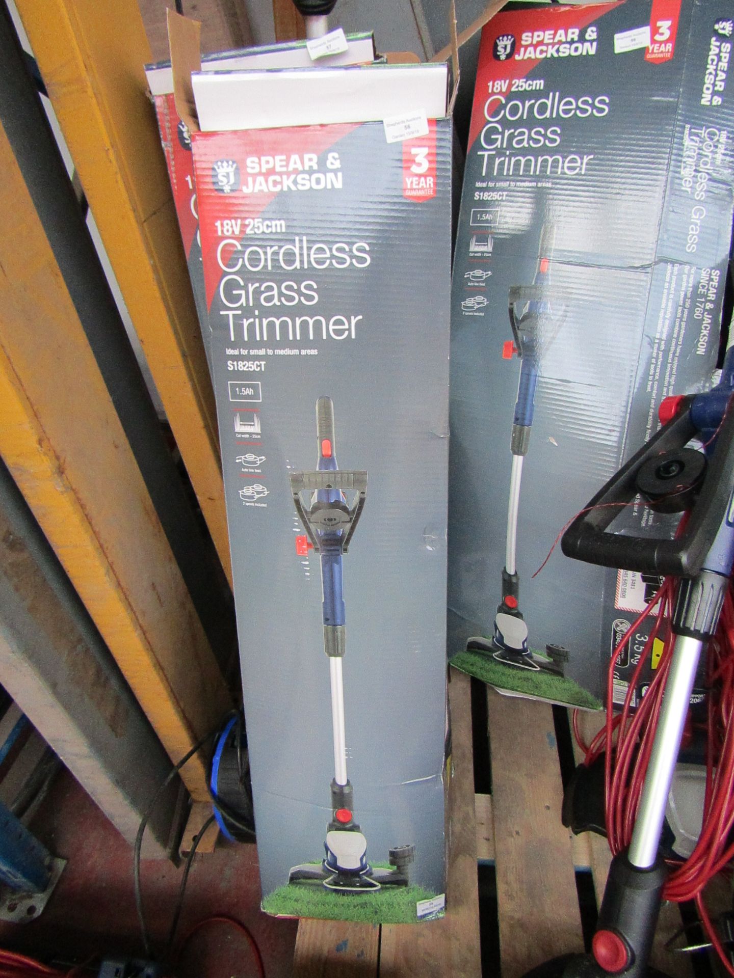 Spear and Jackson 18v Cordless grass strimmer, tested working with battery and Charger, boxed, RRP