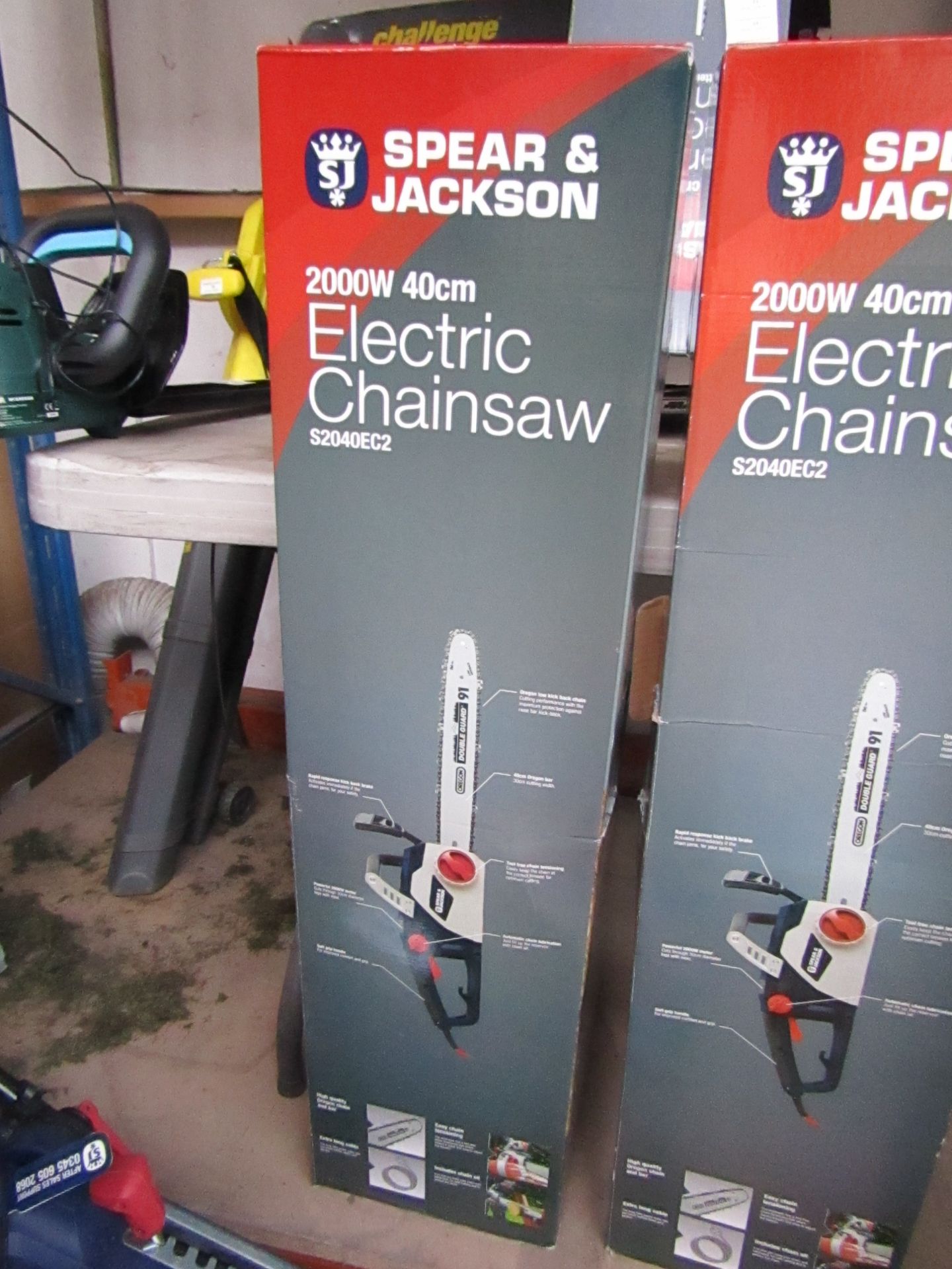 Spear and Jackson 2000w Chain saw, tested wromking with box, RRP œ120