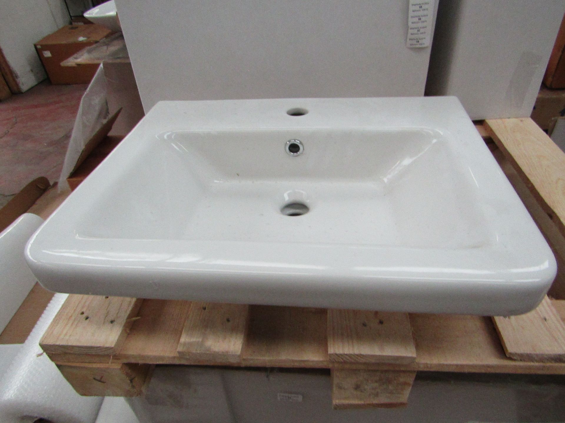 Verso 550mm 1 tap hole sink, new and boxed