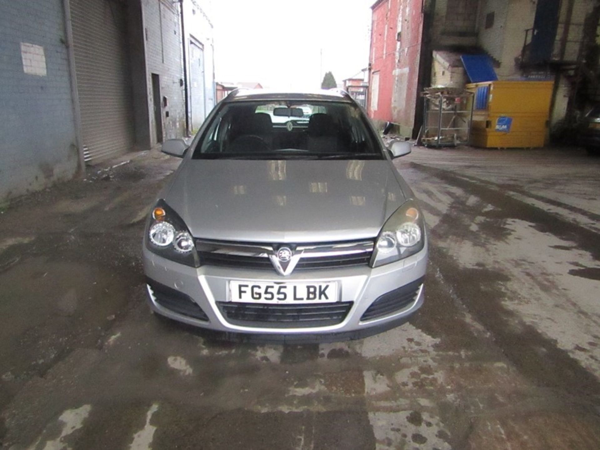 55 plate Vauxhall Astra Club 1.3 CDTI estate, 104,024 miles (unchecked), MOT Until 04/09/2019, V5 - Image 2 of 12