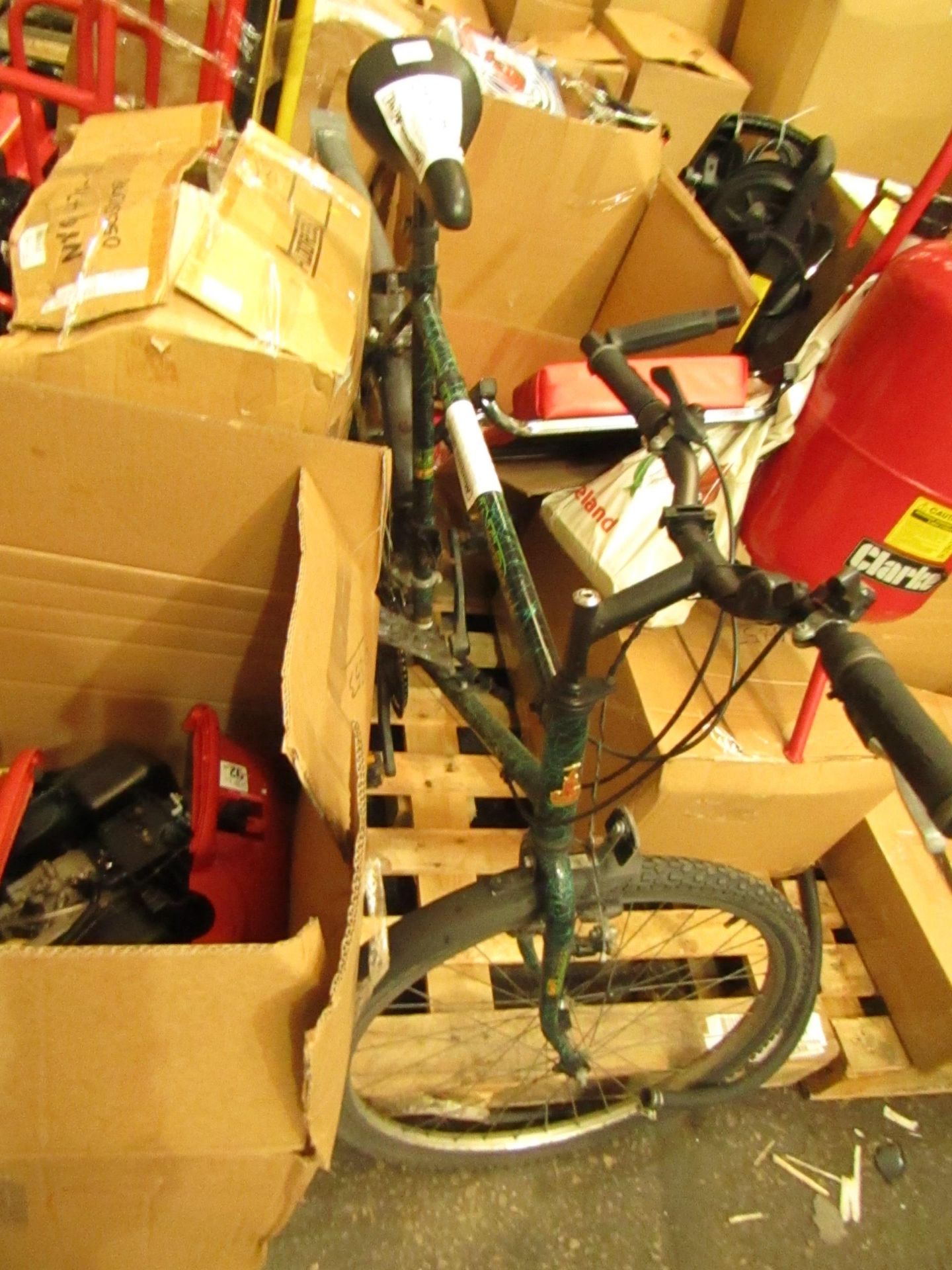 RALEIGH BIKE 6855 £0.00This lot is a Machine Mart product which is raw and completely unchecked