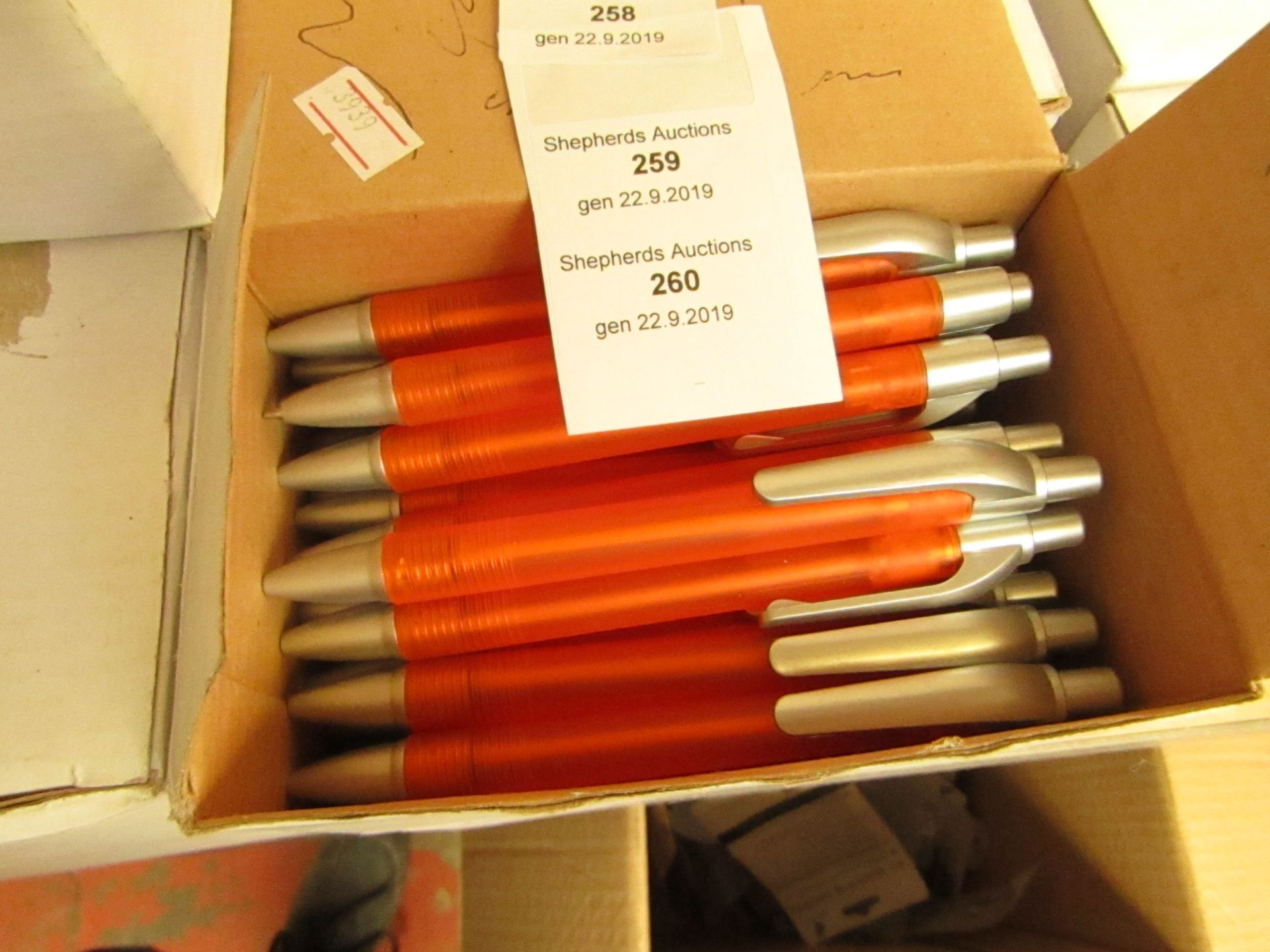 1 x  Boxes of Approx 50 Orange pens with Black Ink. (Randomly tried and found to be tested working)