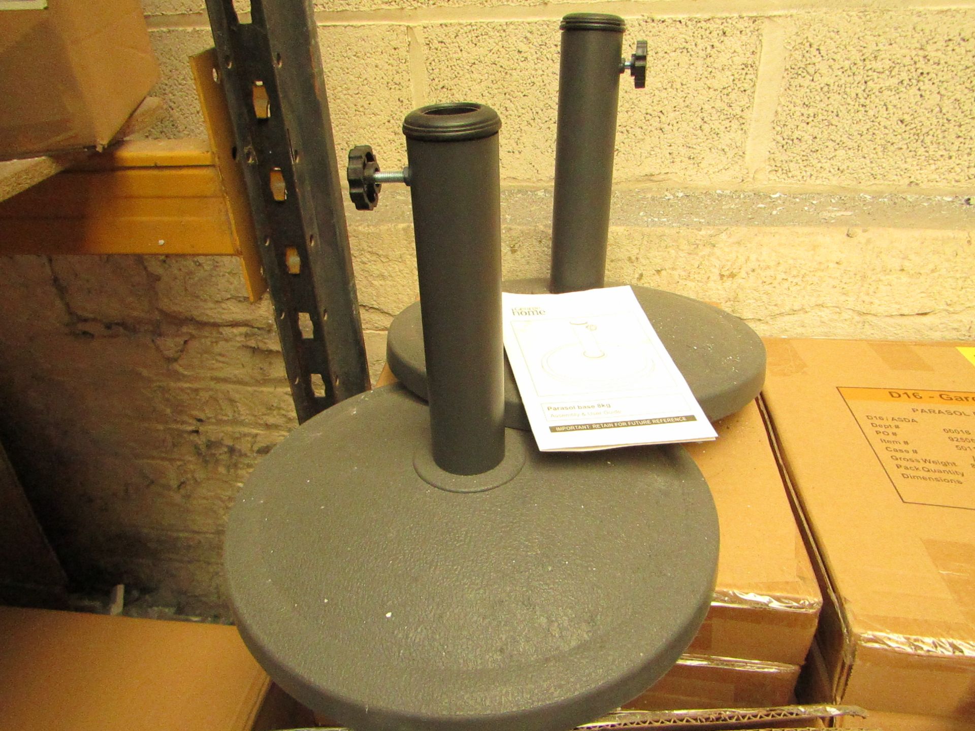 Parasol Base 8kg.New & Boxed