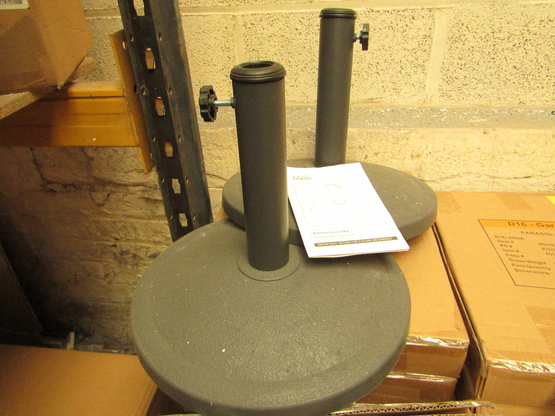 Parasol Base 8kg.New & Boxed