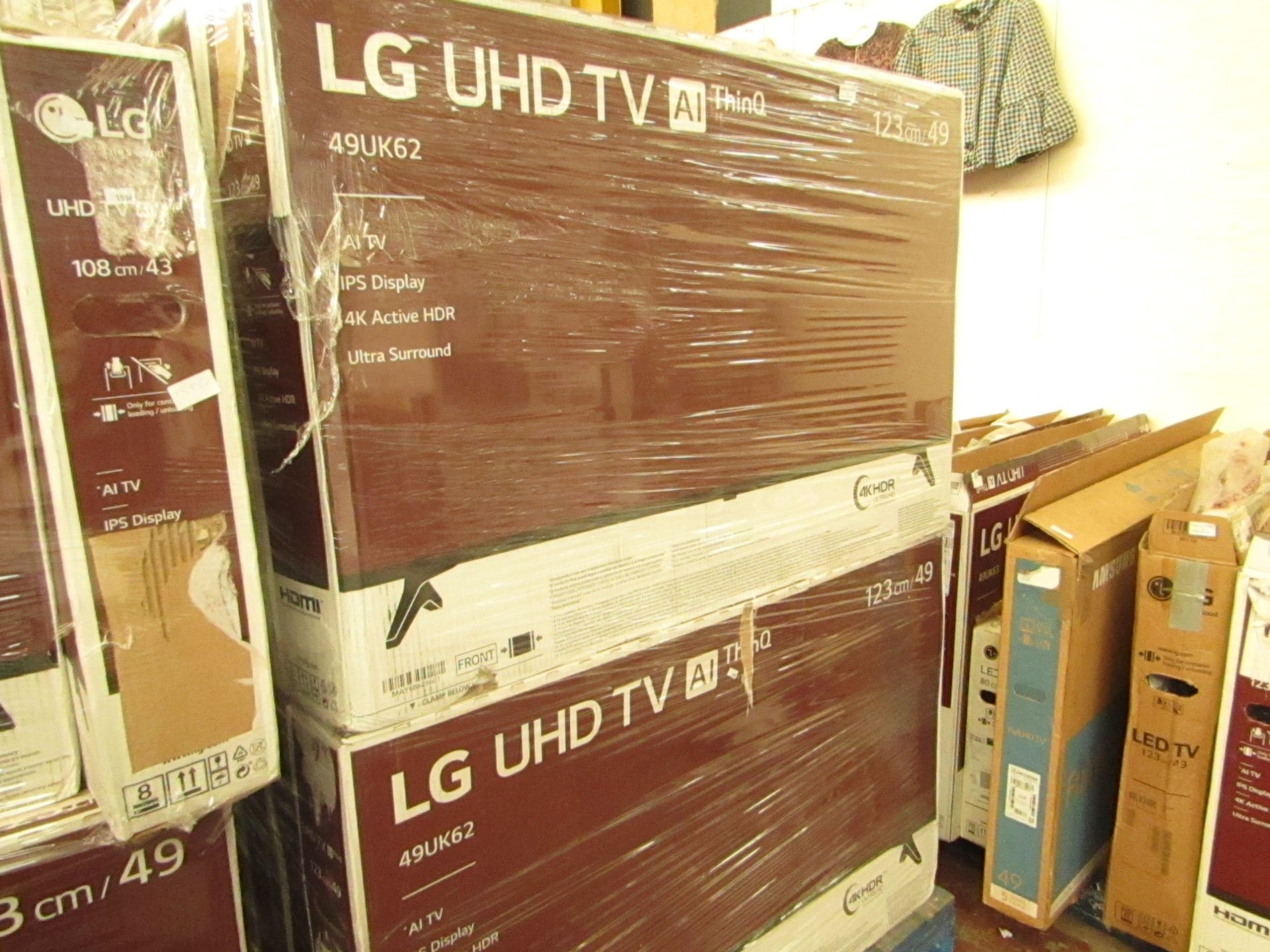 14 x Smashed/Cracked Screen LG 49" Tv's.All Boxed.Please Read Lot 0