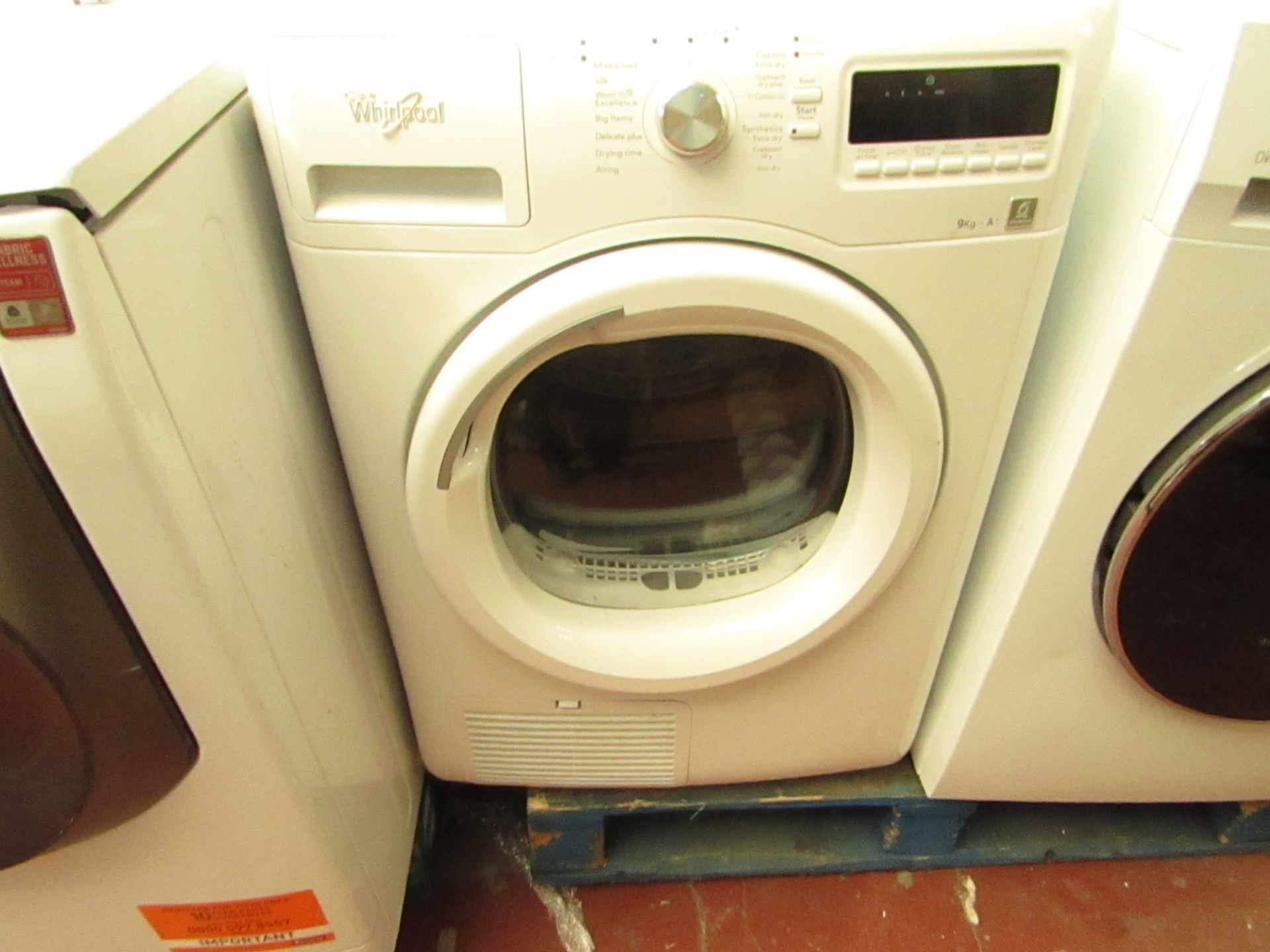 Whirlpool 9kg 6th Sense Infinitcare dryer.Tested working and 2 Minor Scratches on the front but