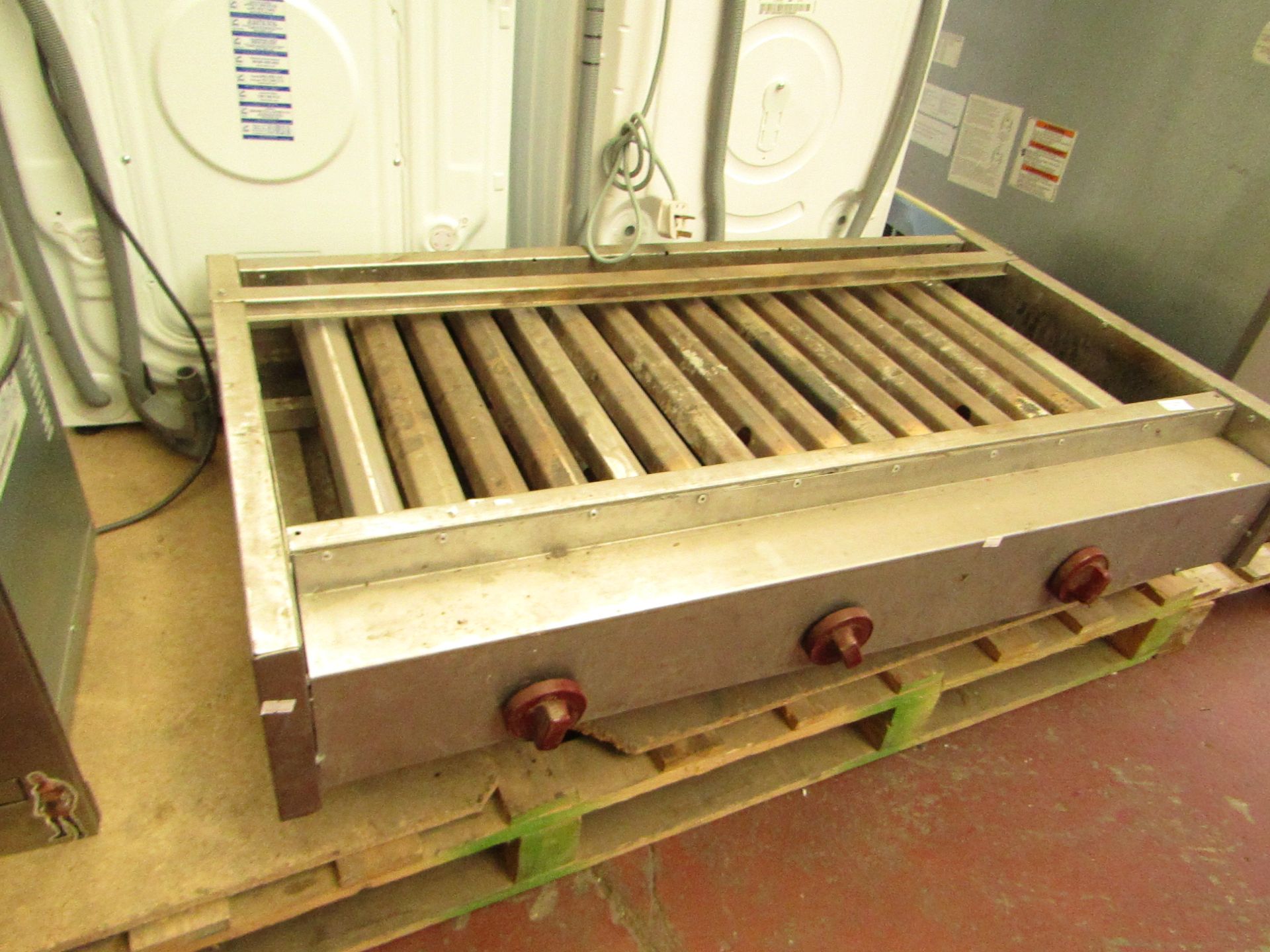 Large Industrial Griddle,in used condition,vendor suggests it works.117 x 64 x 30cm