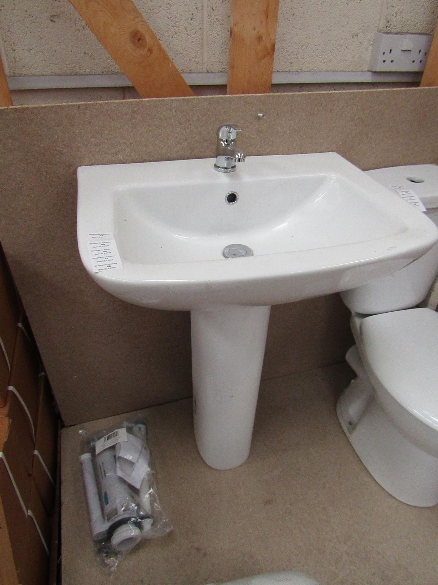 Unbranded Roca Cloakroom basin set that includes a 620mm 1 tap hole sink with full pedestal and a