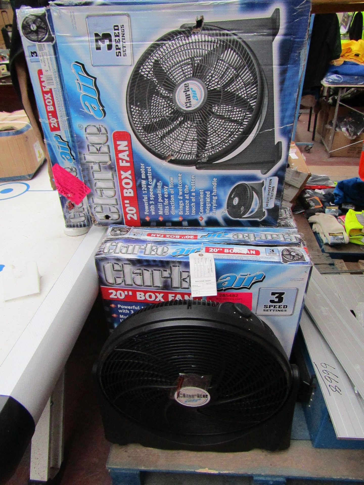 4x Clarke 20" box fans. This lot is a Machine Mart product which is raw and completely and there