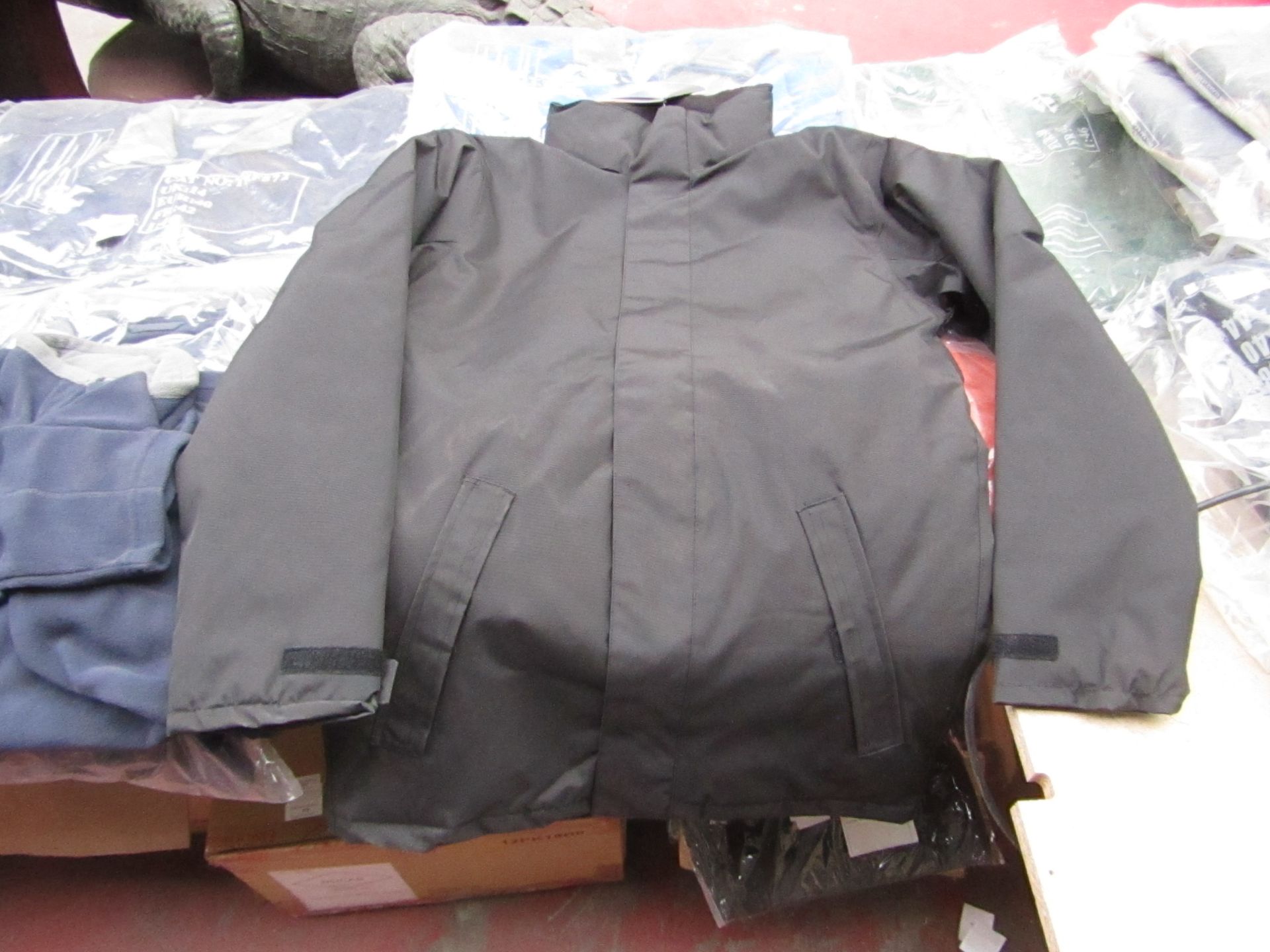 Men's Regatta Black Jacket. Size S. new in packaging