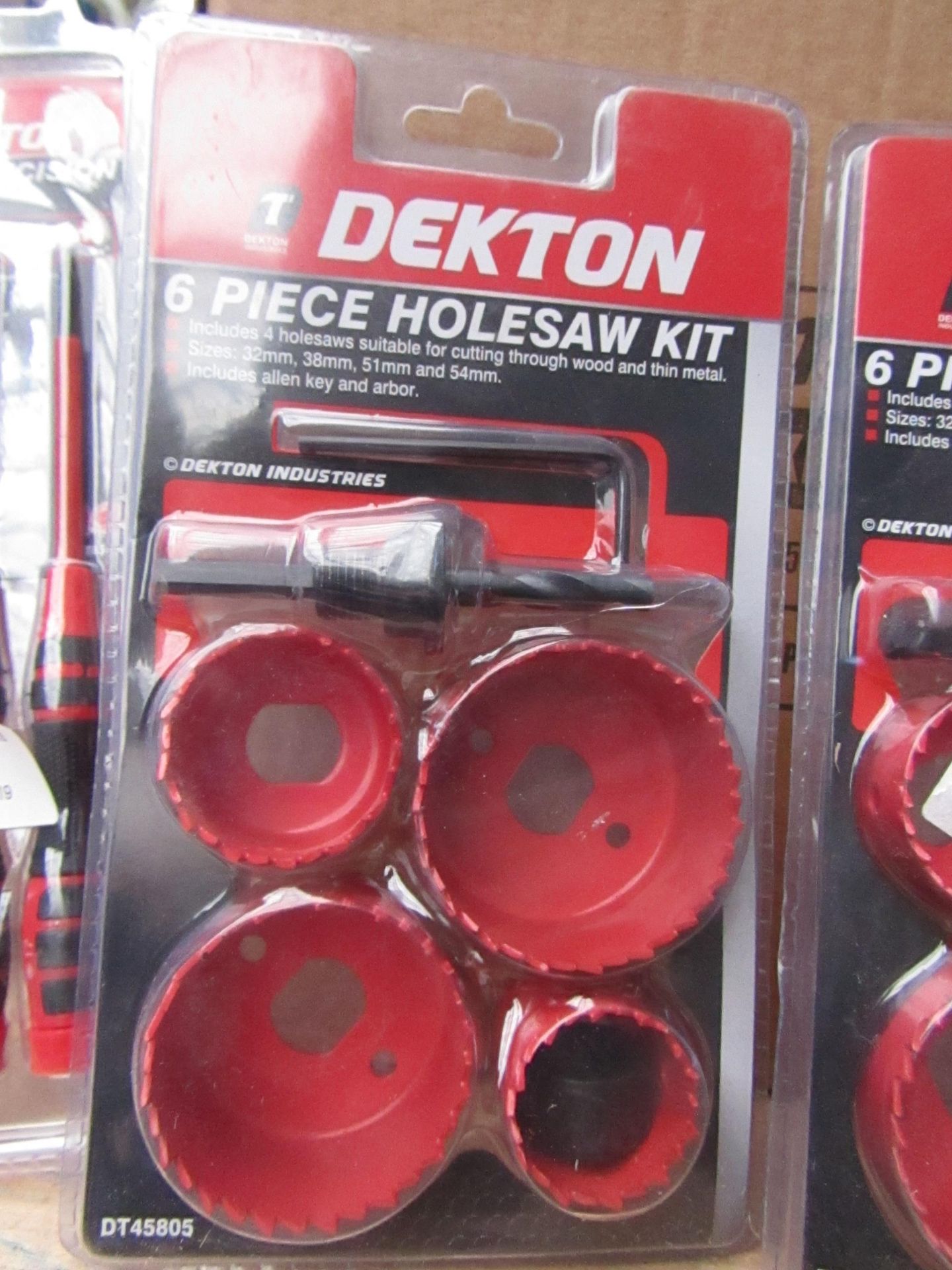 Dekton 6 piece holesaw set, new and packaged.