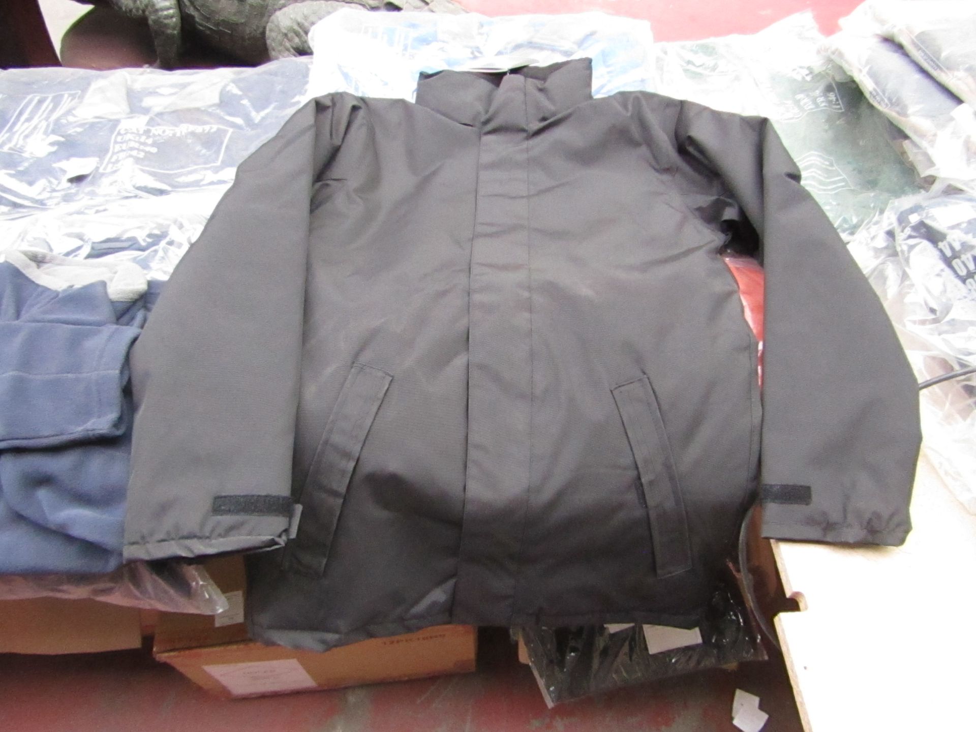 Men's Regatta Black Jacket. Size S. new in packaging